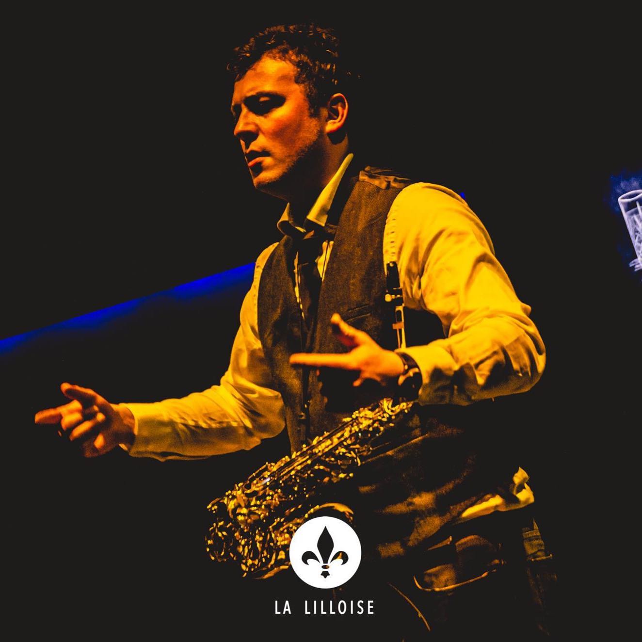 By order of the Peaky Blinders
⚜️🎷🎧
#peakyblinders #shelby #tommy #saxophone #sax #saxanddj #night #nightclub #show #live #lovemyjob #clubbing #party #enjoy #music #fashion #friends #musician #musicianlife #lille #lillemaville #lalilloise #selmer #henriselmerparis #seles #dj #electro #dance #dancefloor #network #lillemaville