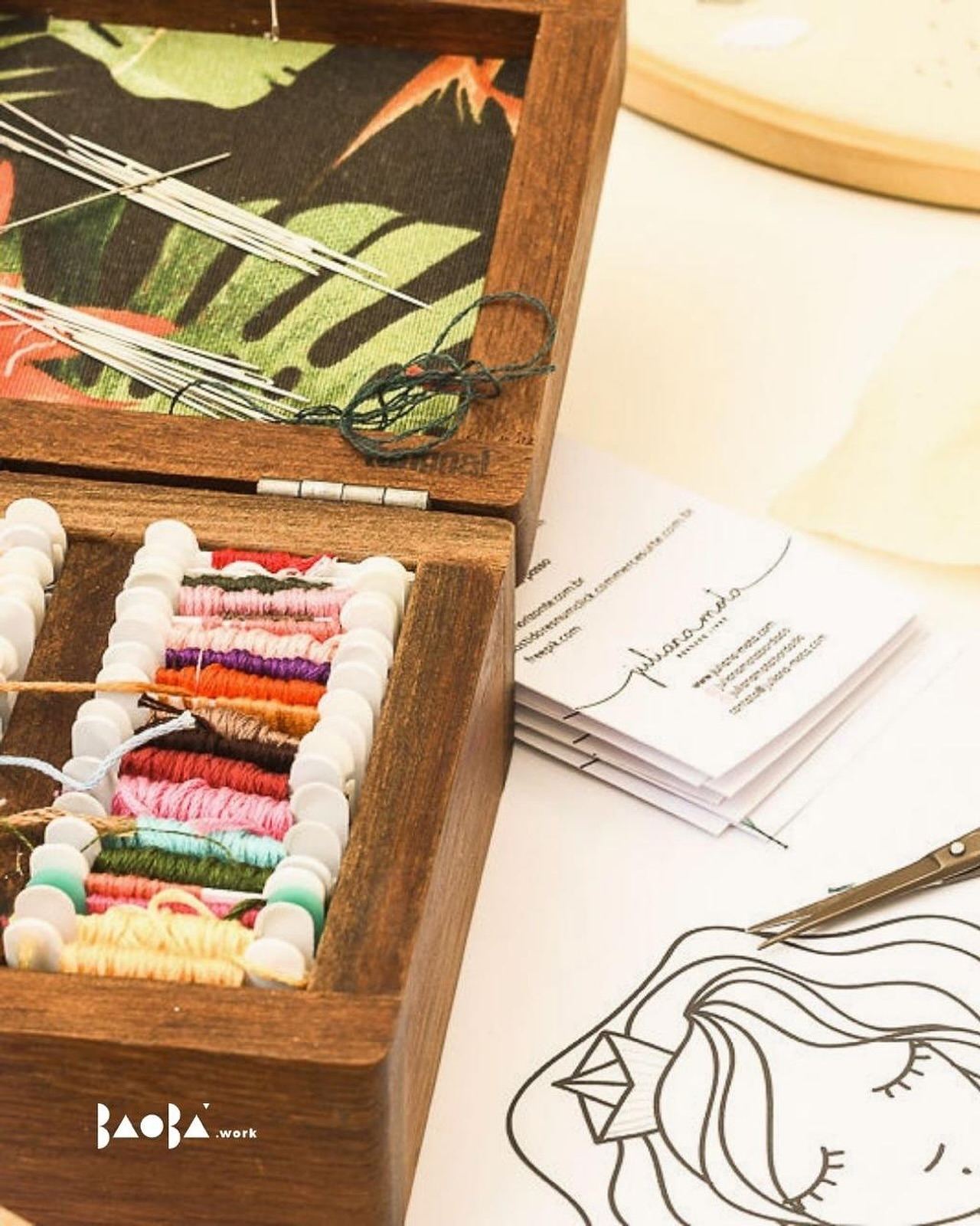 No coração da Sumaré, o Baobá Work é mais que um espaço de trabalho, ele é um lugar que une arte e cultura.
Com muito cuidado e bom gosto escolhemos peças e objetos de artistas e designers, para que o nosso ambiente seja inspirador, aconchegante e criativo.
Venha nos conhecer e se inspire conosco!
Qual é a sua forma favorita de expressão artística? Compartilhe conosco!
#baoba #coworkingspace #sumaré #arteecultura #saopaulo