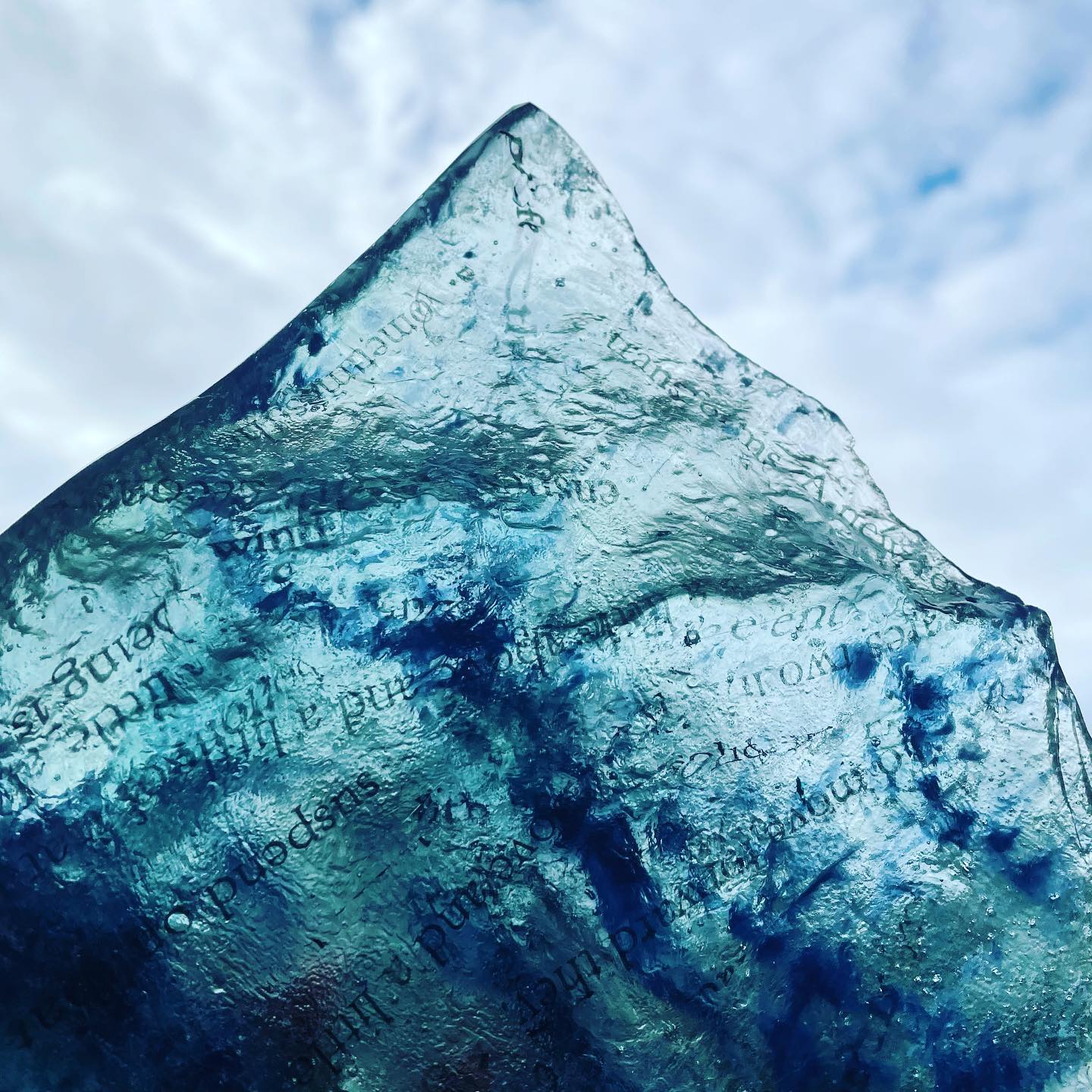 Join us at tomorrowβs #vEGU Art Science interface session where we explore the ripple effect of transdisciplinarity and more...
For details check our bio
#NotJustAPrettyWave #CatchingAWave