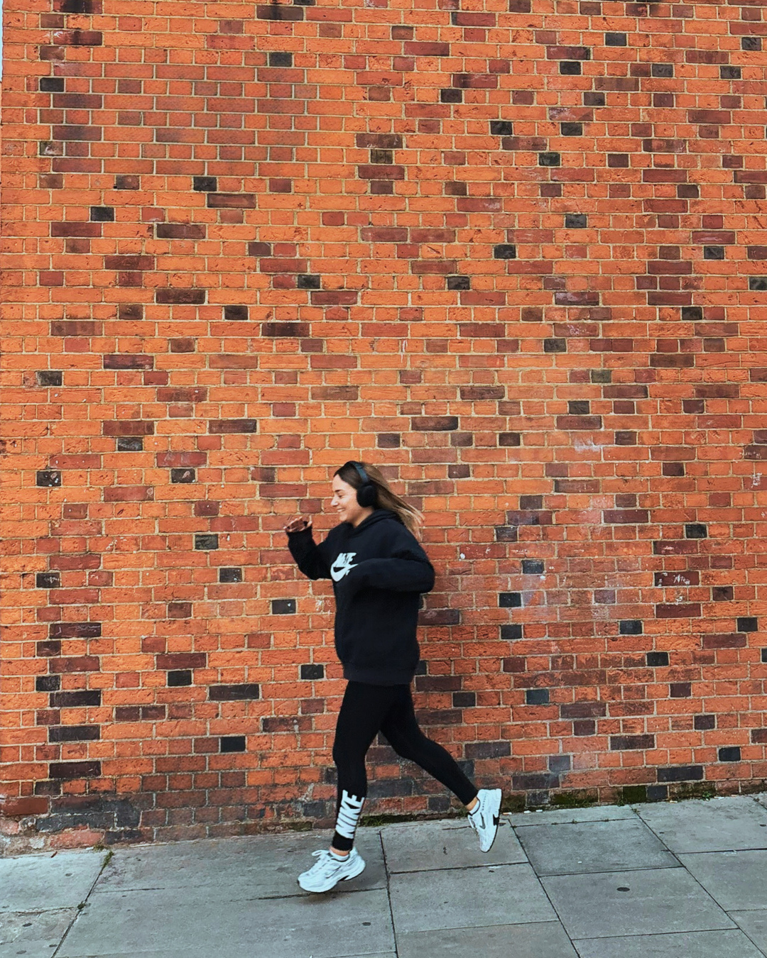 New year. New miles. Same incredible cause!
Hetty & Josh are officially back into marathon training mode for the 2026 London Marathon 🏃♀️🏃♂️
Cold mornings, tired legs, and plenty of determination - all in support of @littlevillagehq.
Little Village supports families with young children living in poverty across London, providing essential items like clothing, toys, and baby equipment - helping parents focus on what matters most.
Every mile they run brings us closer to making a real difference 💜
If you can, please support their journey via the link in bio.
.
.
#NewYearNewGoals
#LondonMarathon2026
#TeamLittleVillage
#RunningForGood