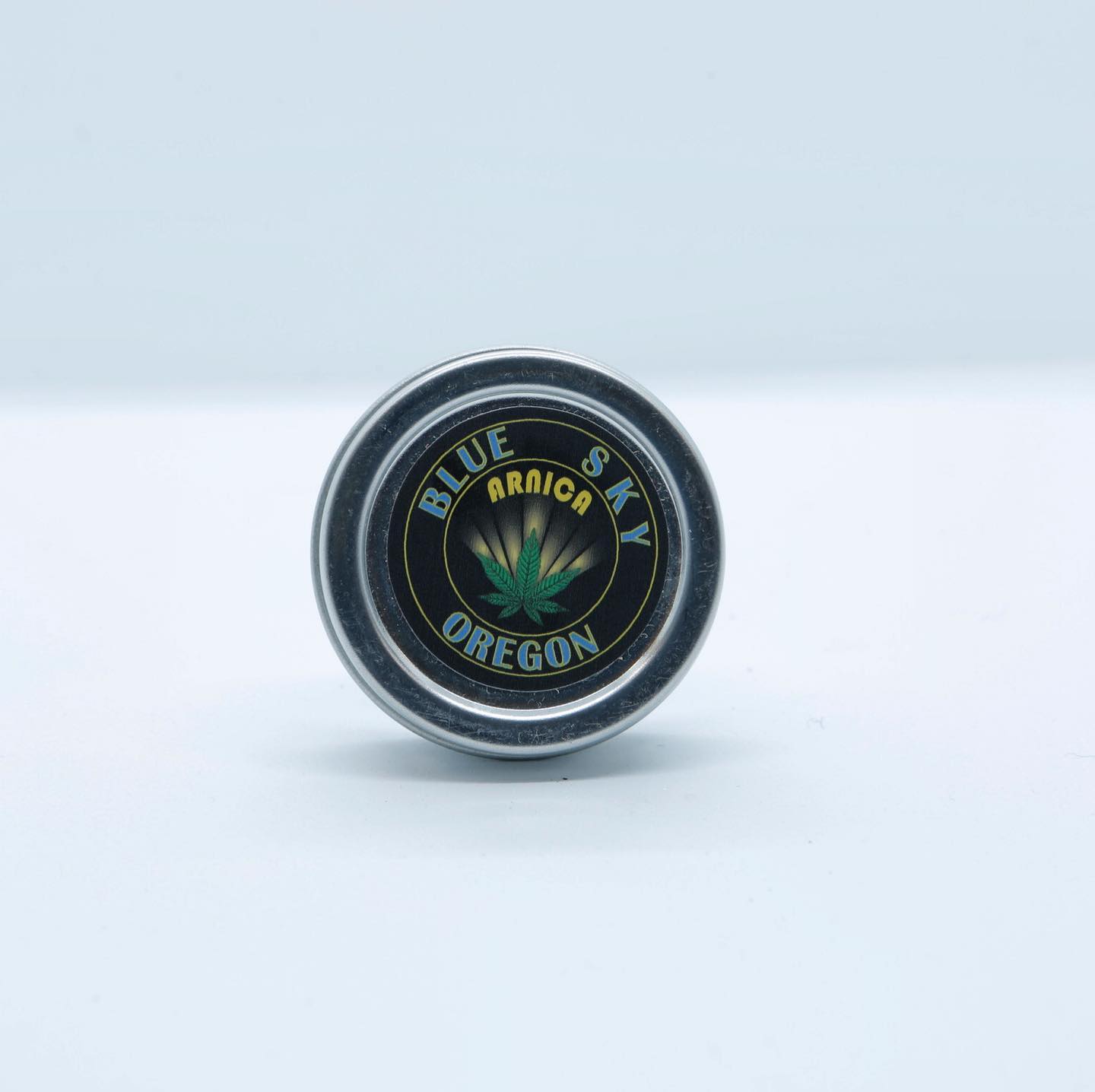 Our sampler tins are a great way to dip your toes into CBD, or for those who already have, a convenient “on the go” version of what you already love! Toss one in your bag, backpack, car, or pocket and be on your way!
-
-
-
In other news, our ✨spring sale✨ goes on a little bit longer! Get up to 30% Off your favorites! Link in bio 👉🏼