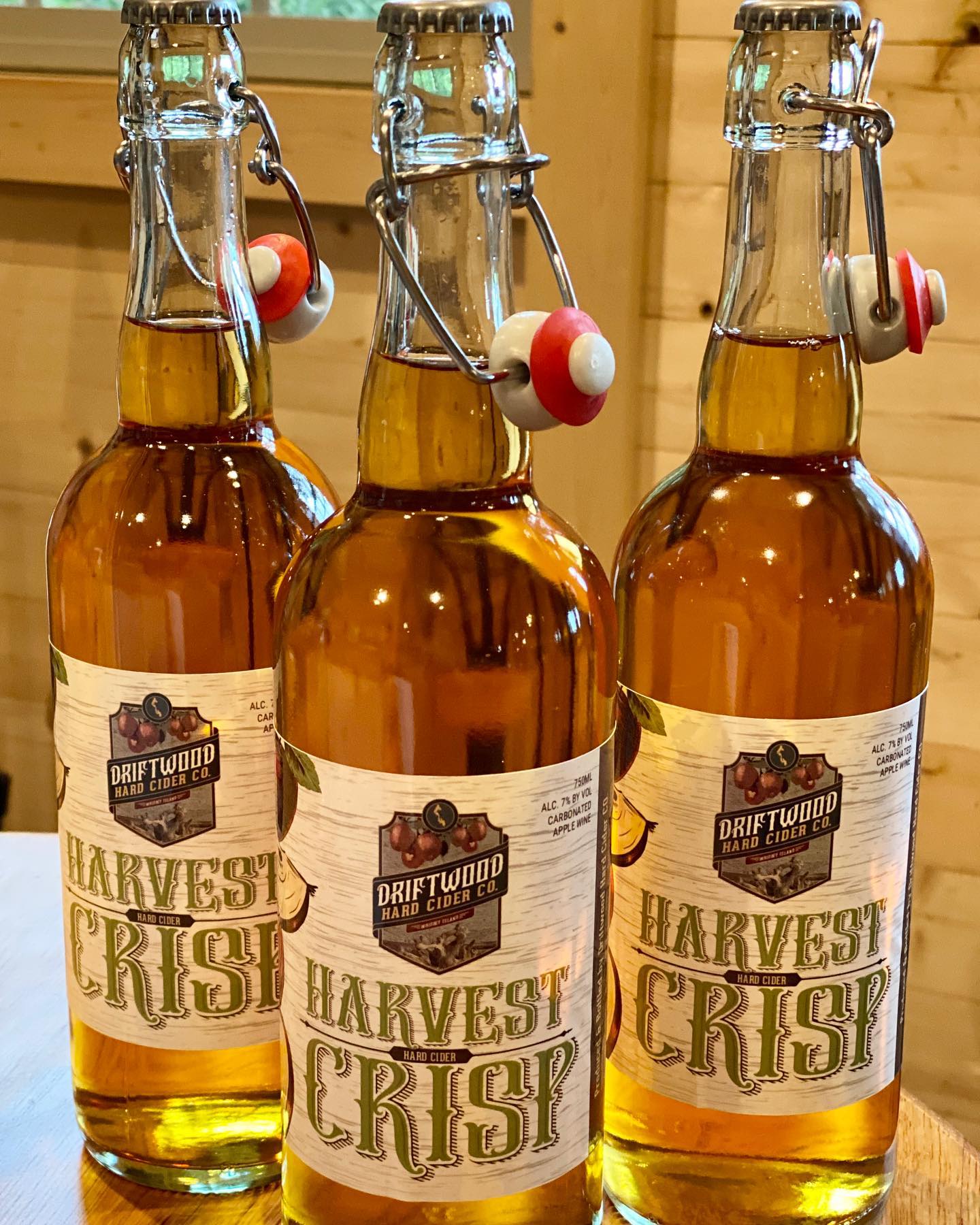 New Release!!! Harvest Crisp now available on tap and by the bottle! 🍎🍏 #hardcider #apples #harvestcrisp #driftwoodhardcider #whidbeyisland #drinklocal