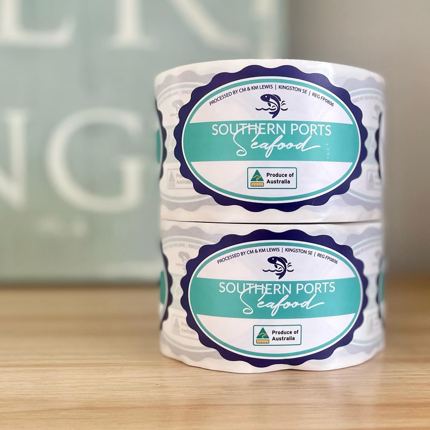 Southern Ports Seafood are gearing up for another busy season with a with a reorder of matte laminate hot melt stickers perfect for fridge applications and their locally caught seafood range, which can be purchased at @kingston_iga! 🦞🐟
🌱graphic design
🌱printing
#jtelements #unleashyourpotential #creativemarketingstudio #graphicdesign #stickerprinting #sawomanaustralia #mykingstonse #limestonecoastbusiness #southaustralianbusiness