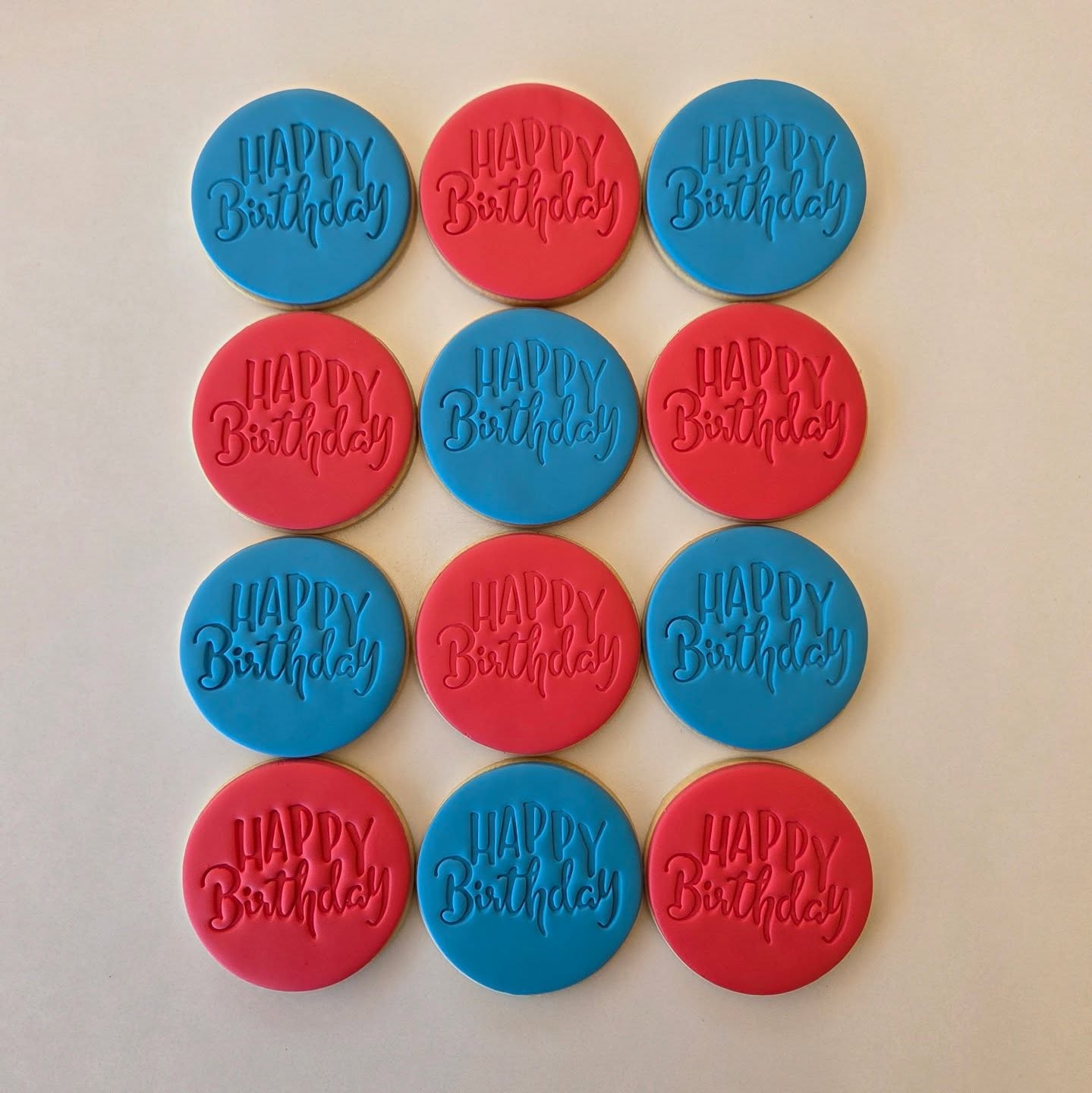 Birthday Sugar Cookies, Made to Celebrate!
Our delicious vanilla sugar cookies are the ultimate birthday indulgence for you and your guests πͺβ¨
Perfect asΒ party decorations in custom coloursΒ to match your theme or asΒ sweet party favoursΒ everyone will love.
π Hand-made locally inΒ The VinesΒ by Maree
π Made with quality ingredients
π Beautifully packaged andΒ ready for your party
Because every birthday deserves something special (and delicious!). π
π© Message to find out more.