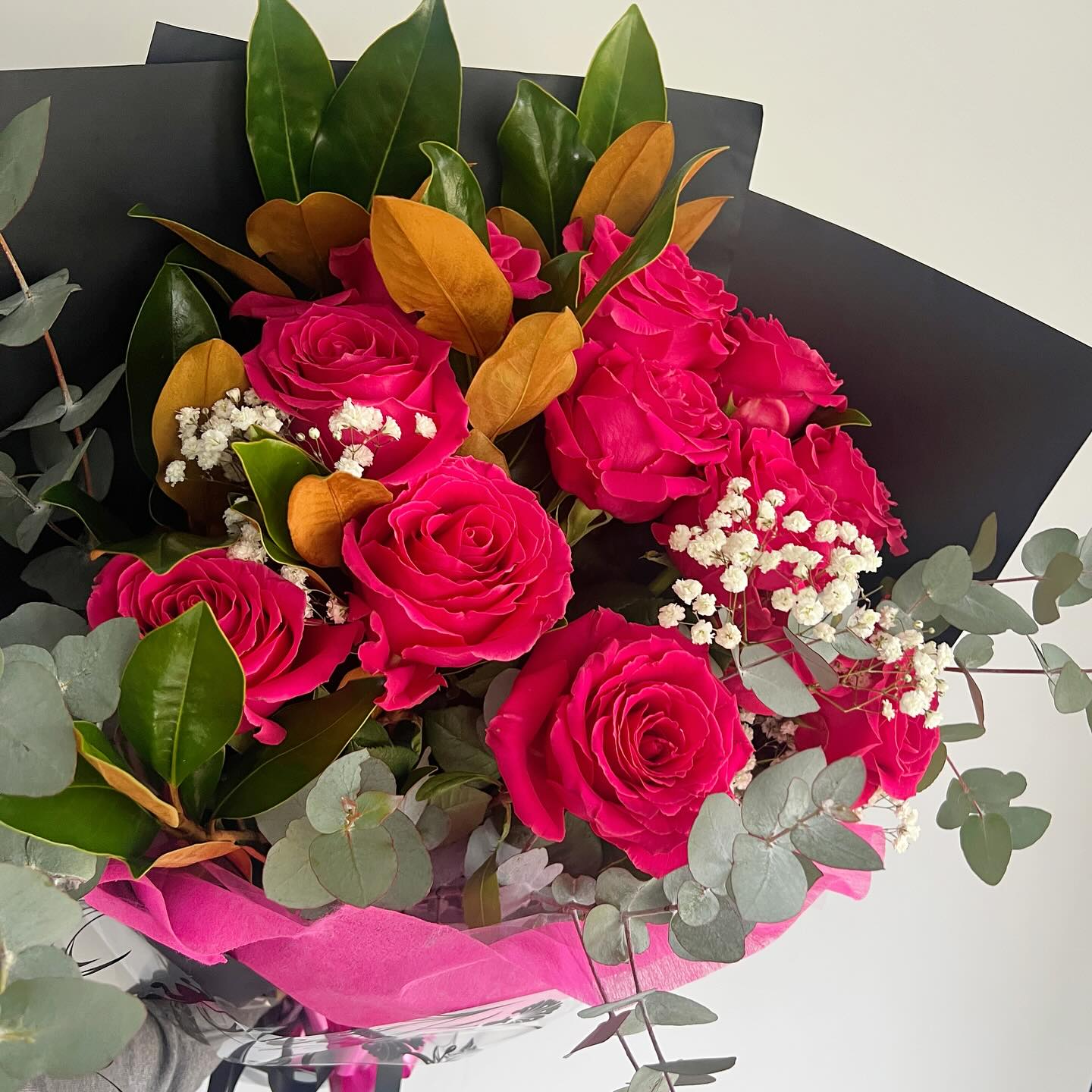 Bold blooms for bold moments.
#patriciasflowers #flowers #pinkroses