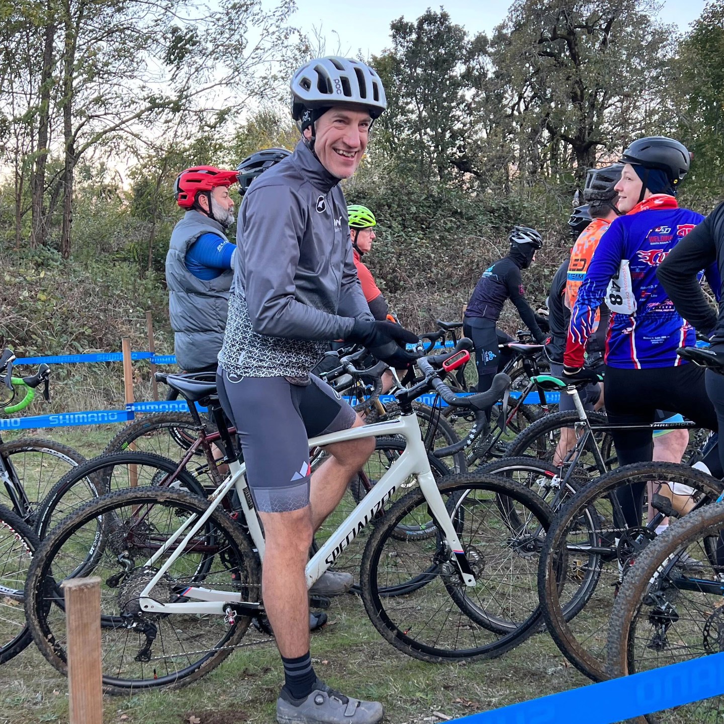 @jsellspdx kicking off our double header weekend of @cyclocrosscrusade racing in Cascade Locks!
#grit #teamworkmakesthedreamwork
📷@tombird48