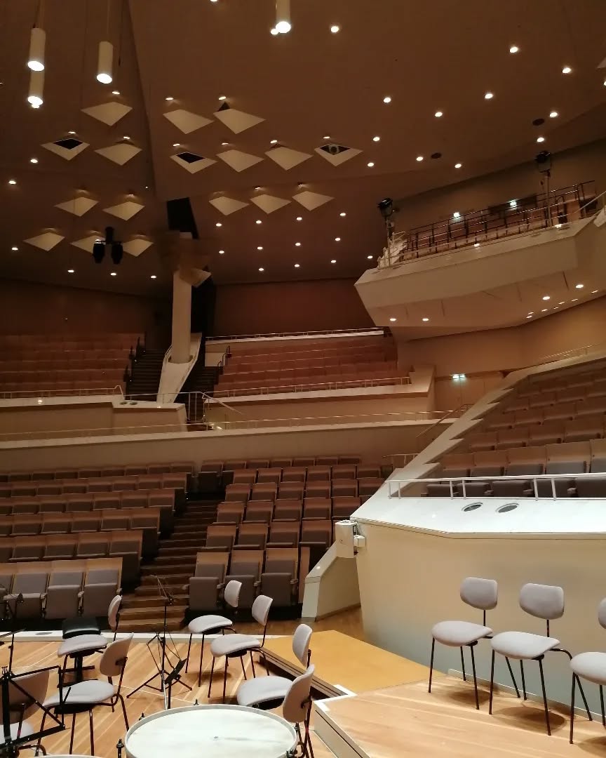 Après de Singel à Anvers, nous voici à la philharmonie de Berlin avec Vox Luminis pour la Messe en Si. Belle soirée a tutti!