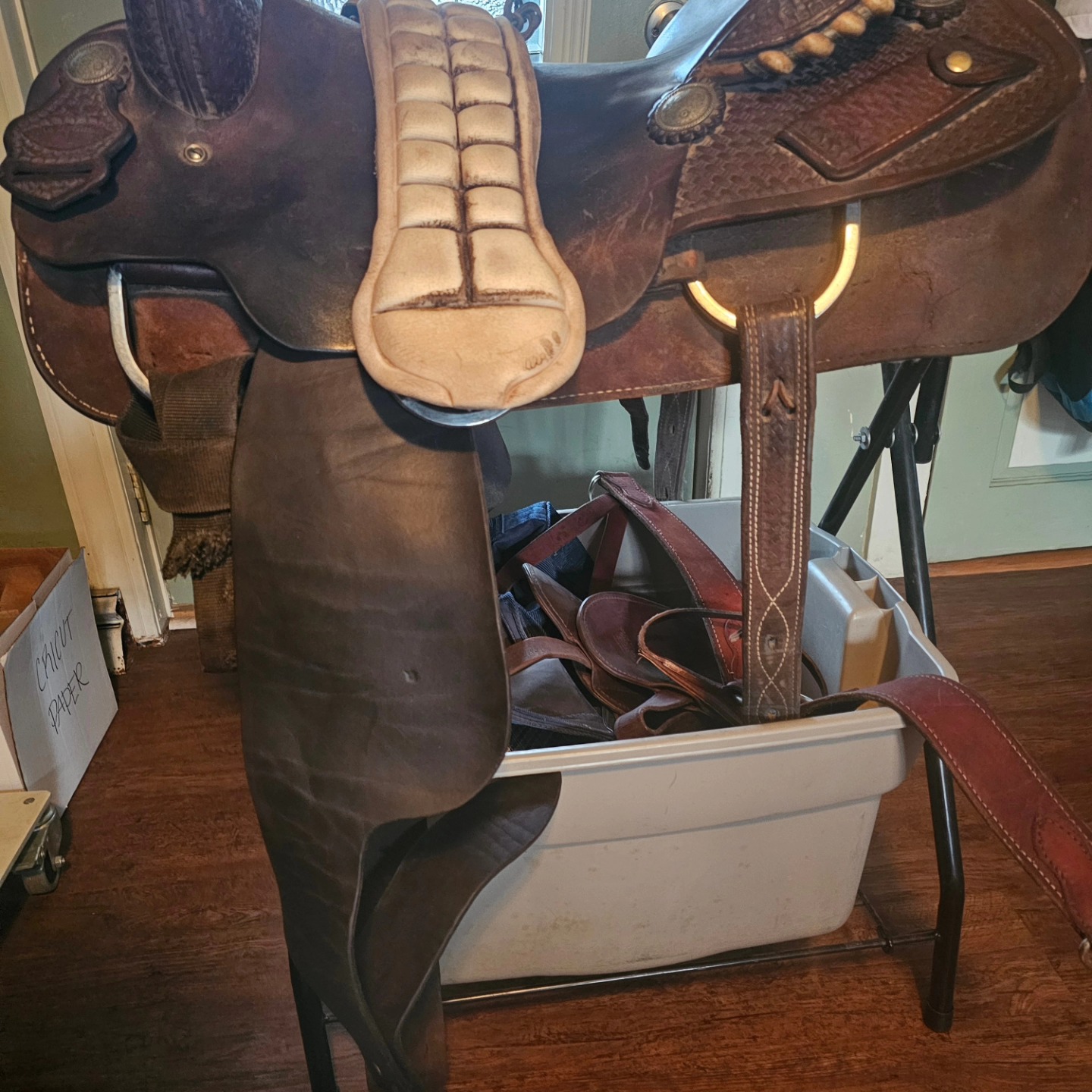 New fender and Blevins buckle. Photo fail as i forgot to take pictures of the old fender...or the strap that was remaining after it broke. #customleathersplus #saddlerepair #saddlerestoration