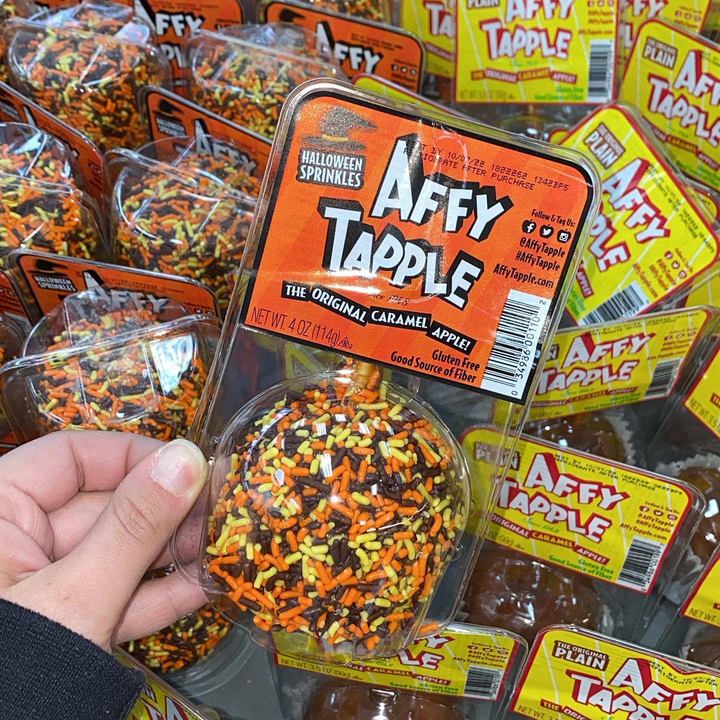 Tomorrow is October 1st which means spooky season is upon us and it’s time to grab your candy apples or caramel apples!!! Come into Dave’s today and head to the produce to grab yours now!