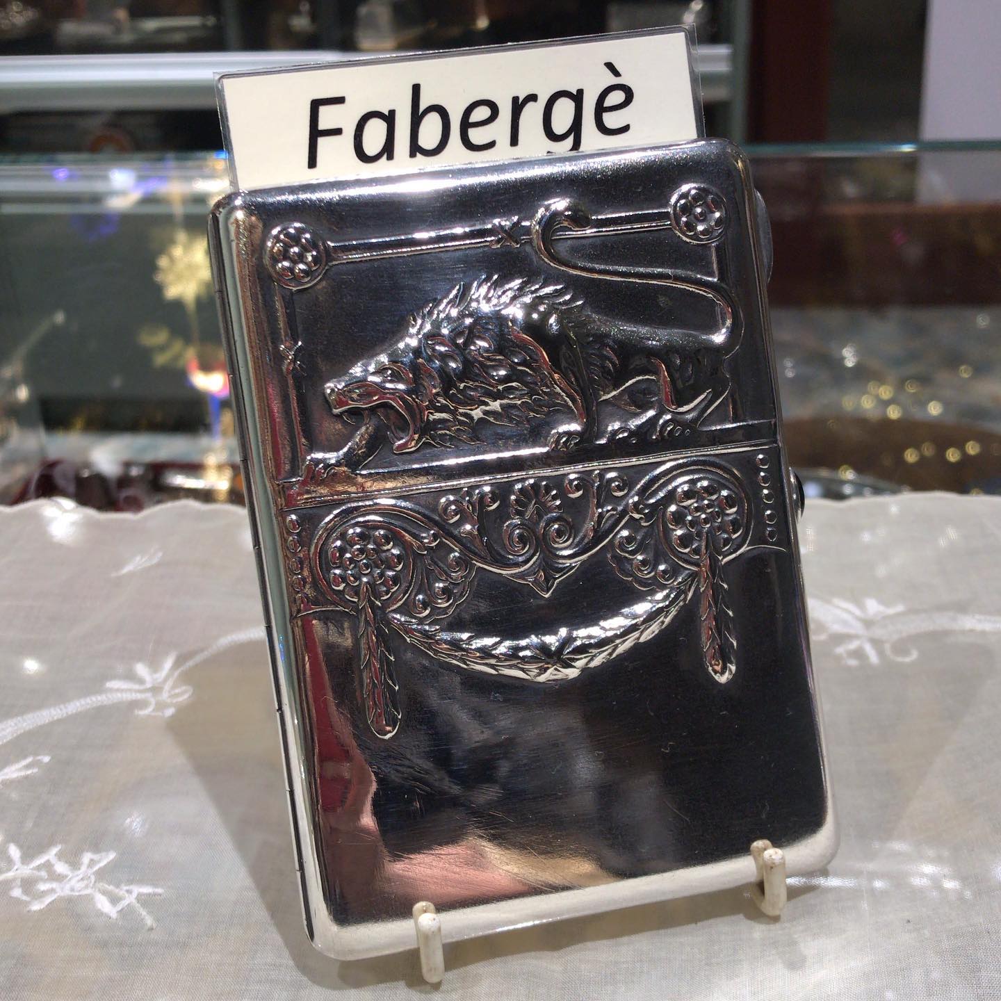 Antico ponte antiquariato. Portasigarette di Karl Faberge’, naturalmente argento 84 zolotnik, prima della Rivoluzione. Visita il mio sito anticoponteantiquariato.com. Link in bio#faberge#antiques#oldsilver#veniceantiques#russiansilver#