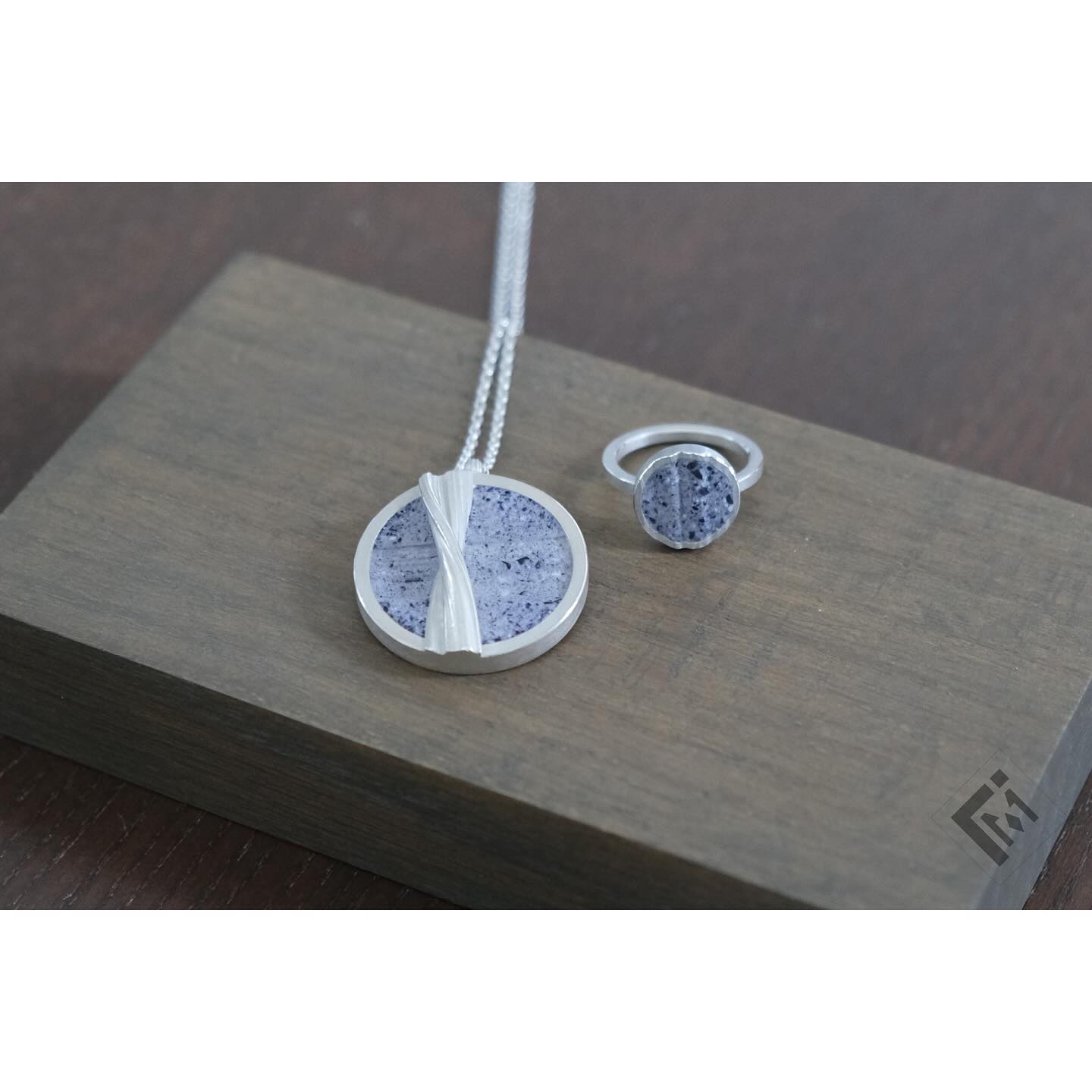.
From this Thursday to Sunday (17-20/10) is the Great Northern Craft Fair 2024 @great_northern_events. It’s my great pleasure to be representing the School of Jewellery and exhibiting as part of BCU @soj_bcu @bcu_fashion @textilesbcu.
The show will be public starting from Friday 18th to Sunday 20th @victoriabaths and I’ll be there over the weekend, so please feel free to come and have a chat!! See you soon!🙌🏻✨
.
*Tickets are required to enter the fair
.
@jo_bcu @a.i.r_soj
.
.
#jewellery #art #contemporaryjewellery #artjewellery #narrativejewellery #jewelery #narrativejewelry #artjewelry #contemporaryjewelry #japan #hongkong #uk #ukjewellerydesigner #ukjewellery #hkjewellery #hkjewellerydesigner #japanesejewelry #japanesejewellery #japanesejewelrydesigner
#photography #japaneseaesthetics #japaneseaesthetic #wabisabi #gem #gemmology