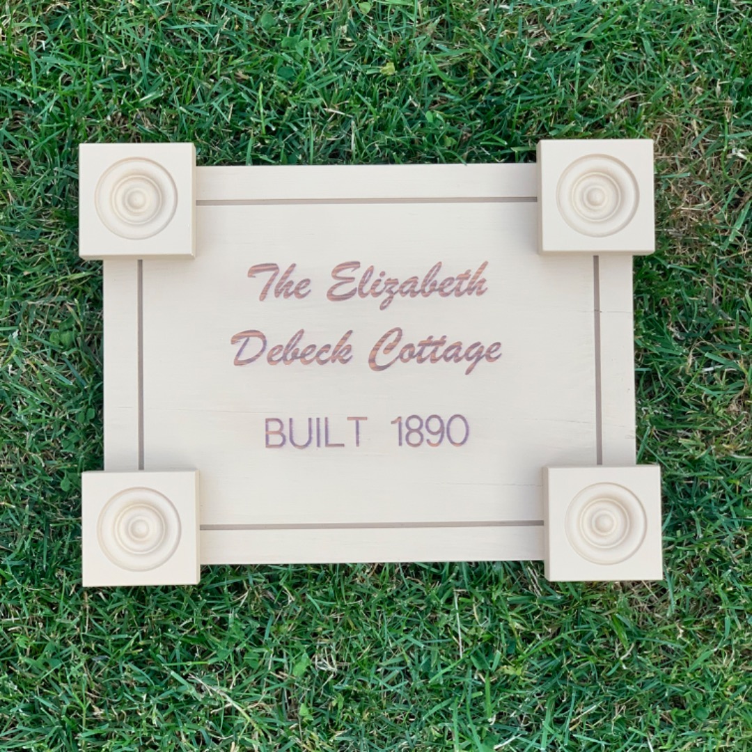 This Heritage plaque had to be made to a tight set of specifications to match the others in the street in style, colour and font.. it was a fun challenge!