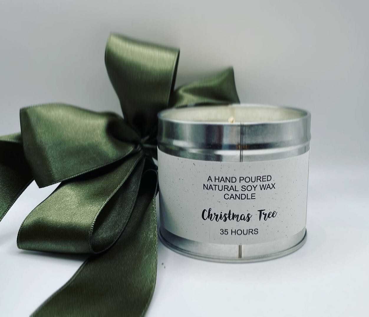 Do you have an artificial tree this year but still want that fresh pine aroma wafting through the house?
Our new Christmas Tree candles smell just like the real thing π
Available now for a limited time on our website π