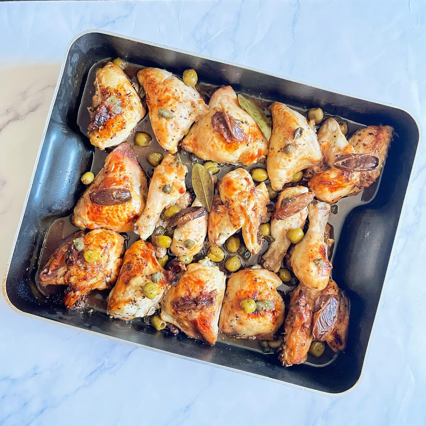 Chicken “Marbella”
… with Dates, Capers & Olives
#chickenrecipes #ottolenghi #fullflavor #yummy #koshercateringlondon #koshercatererinlondon
