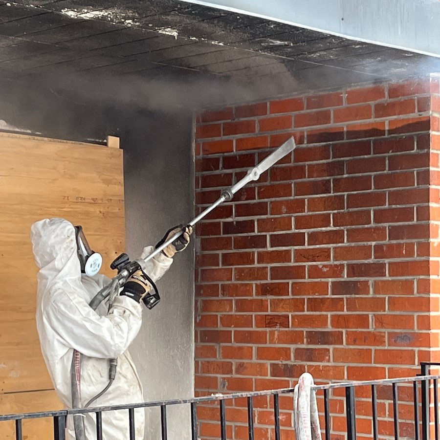 Another satisfied customer after cleaning up a small apartment patio fire last week. The soot on both the ceiling and brick came of fabulously. It’s almost like it never even happened.
#co2sweep #dryiceblasting #sootremoval #brickcleaning #brickrestoration #satisfying #cleaning #firerestoration #appartment #co2 #blasting #dryice #beforeandafter