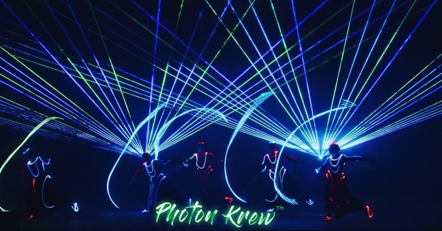 The Photon Girls performed nightly on the epic stage at Grand Sierra Resort as a part of the Christmas in Space show for the holidays! Programming and lasers by Lady Light. #christmasinspace #lightsuitdance #ledribbons #dancers #lasers #wowfactor #futuristic #hitech #sessionopener #holidayshow @photonkrew #danceswithlasers