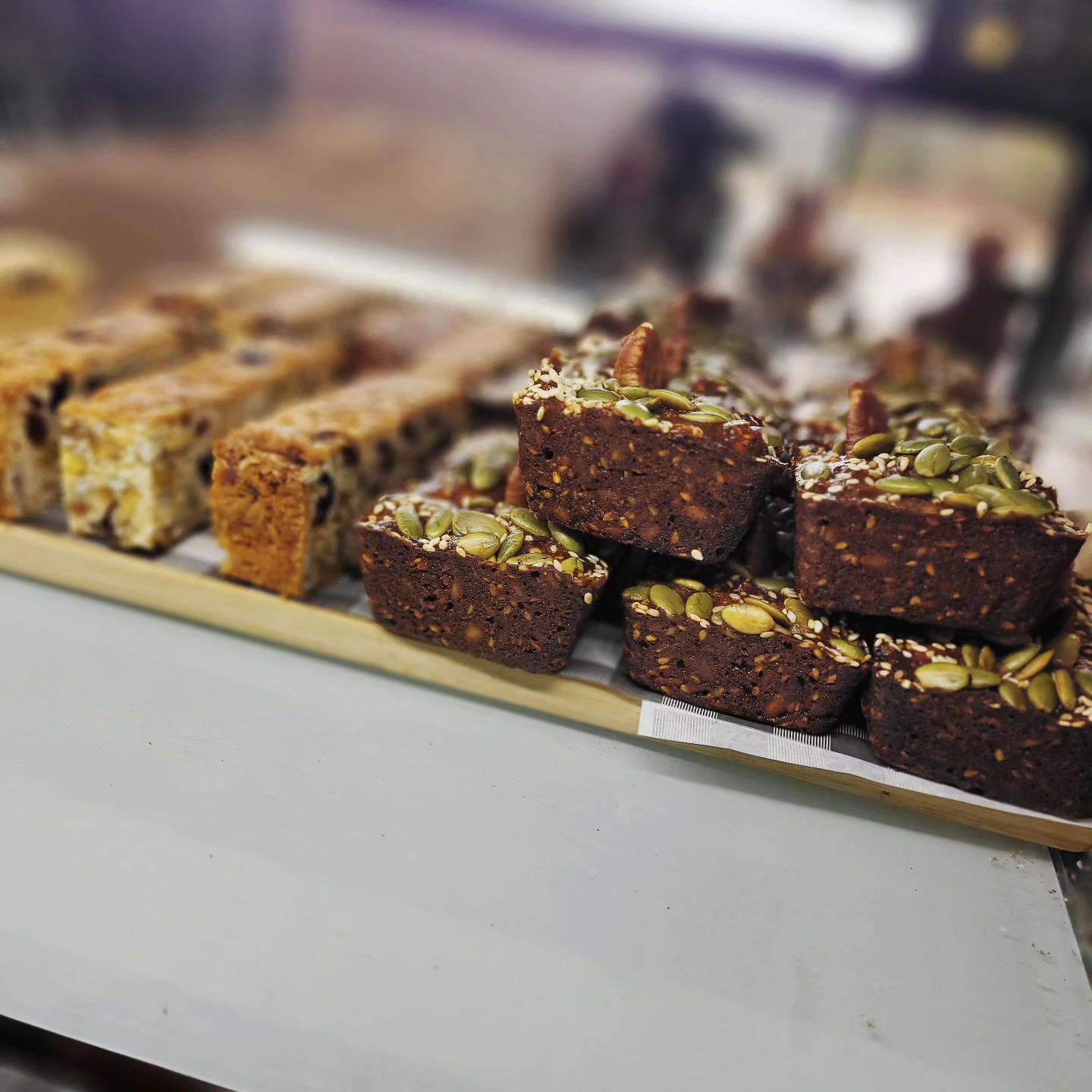Trick or Treat😋😋😁😁?? We offer Range of Guten Free and some vegan goodies to compliment with our delicious coffee... yumm...#narrabeenlake #collaroyplateaumums #coffeelover