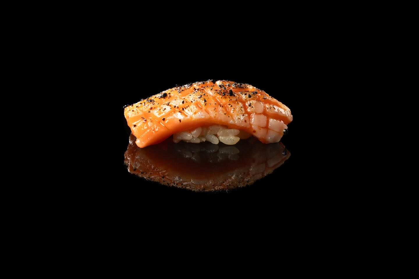 Ora King Salmon 🍣
Lightly seared, gently seasoned, balance over boldness.