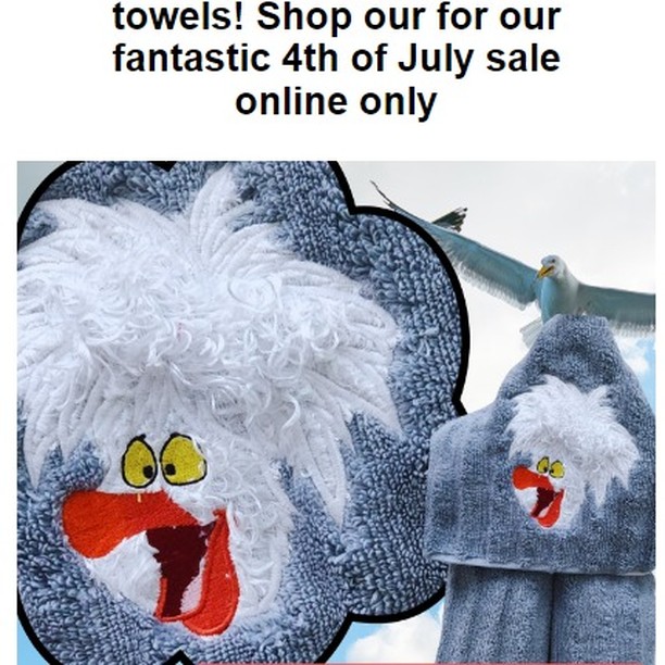 Dive into bath time adventure with our kids' hooded towel featuring an embroidered Skuttle from The Little Mermaid! 🌊🧜♀️ Perfect for your little ocean explorers. #LittleMermaidTowel #KidsHoodedTowels #BathTimeFun #UnderTheSea"