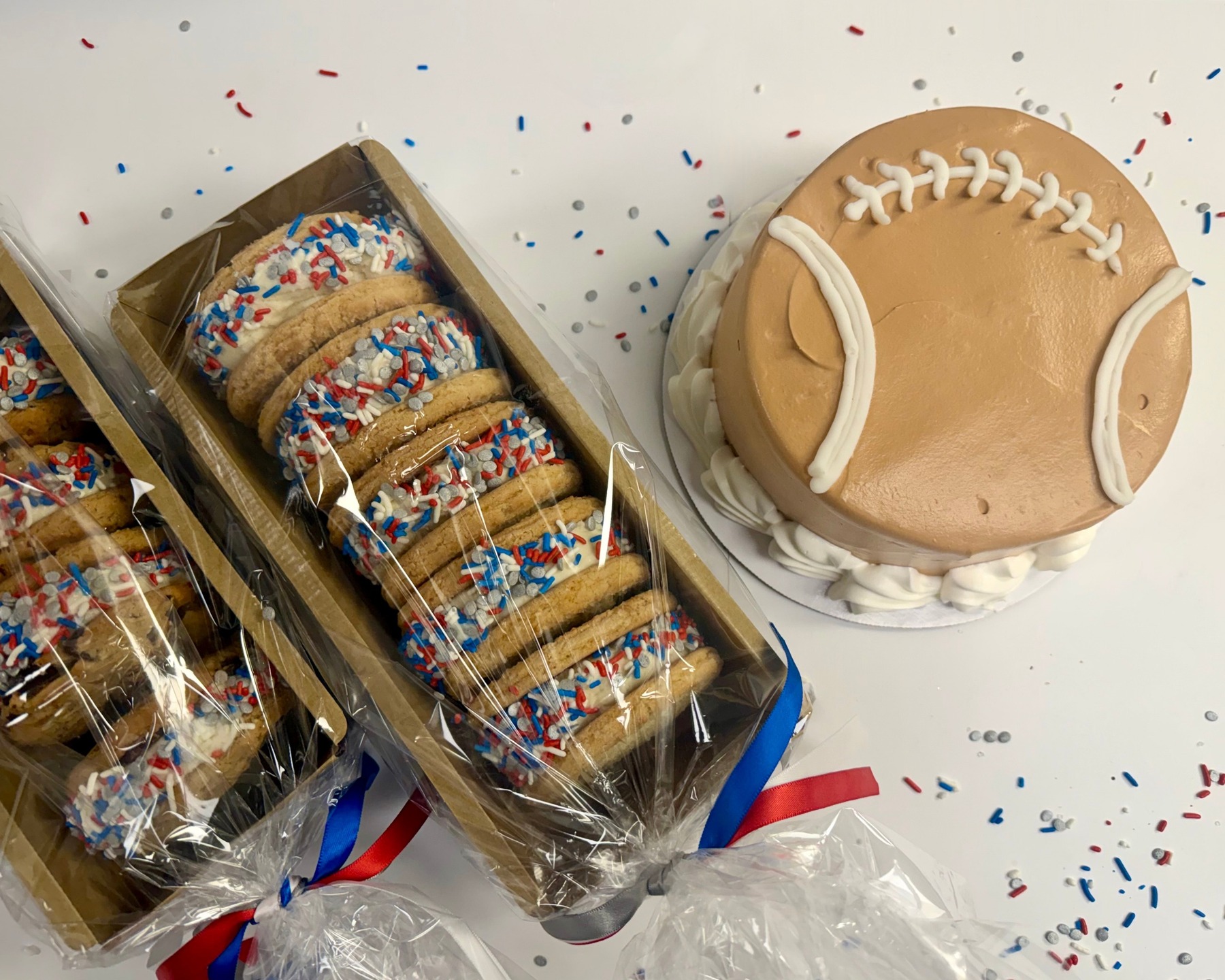 Countdown to Super Bowl Sunday starts now! 🩶💙❤️🤍
Fuel your watch party with our Patriots-themed football ice cream cakes and Panona 5-packs 🍦🏈
Available all week—order early!