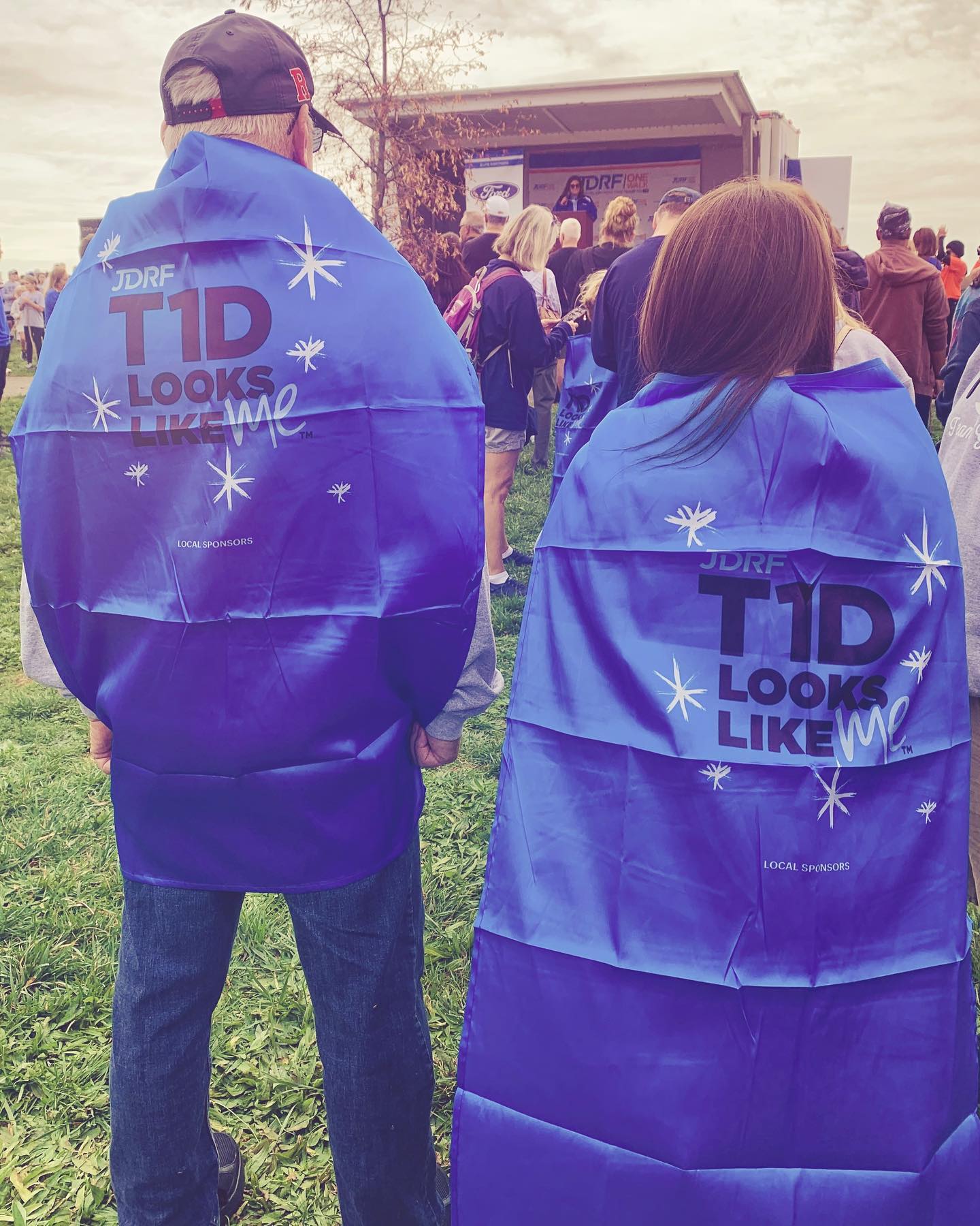 To all those battling an ‘invisible’ disease, rock that cape and show the world who the true superheroes are!🫶🏼💙#t1dlookslikeme #jdrf #jdrfonewalk