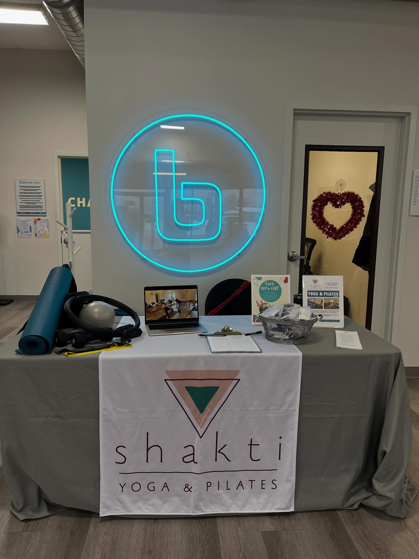 No classes today as we’re set up at @burnbootcampbutler for a health and wellness event! Join me for a free 30 min Mat Pilates class at 11 and Yoga at 11:45! They’re also offering multiple free camps and have vendors set up! Event runs through 1pm