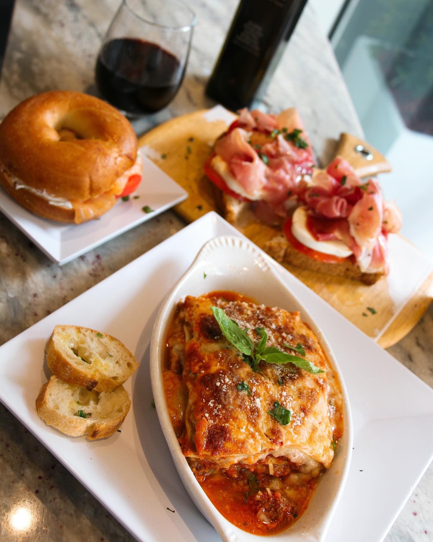 Empowering the chilled vibes on this perfect Saturday with the best sunny Florida weather and the best homemade food made from our Downtown Miami local restaurant! 😎🍷🍝
•
•
•
•
•
•
•
#dorocaffe #doropizzabar #downtownmiami #brickell #beeflasagna #lasagnabolognese #caricadicarne #ragu #handmade #homemade #pairwithyourfavdrink #bayfrontpark #wheretoeat #italianfoodielover #salmonbagel #openforbusiness #lasagnalovers #authenticgroundbeef #homemadegroundbeef #chilledvibes #downtownmiamifoodie #gourmet #italiancuisine #honestfood #foodart #Pastaartesanal #prosciuttolovers #smokedsalmon #redwine #redwineandpasta