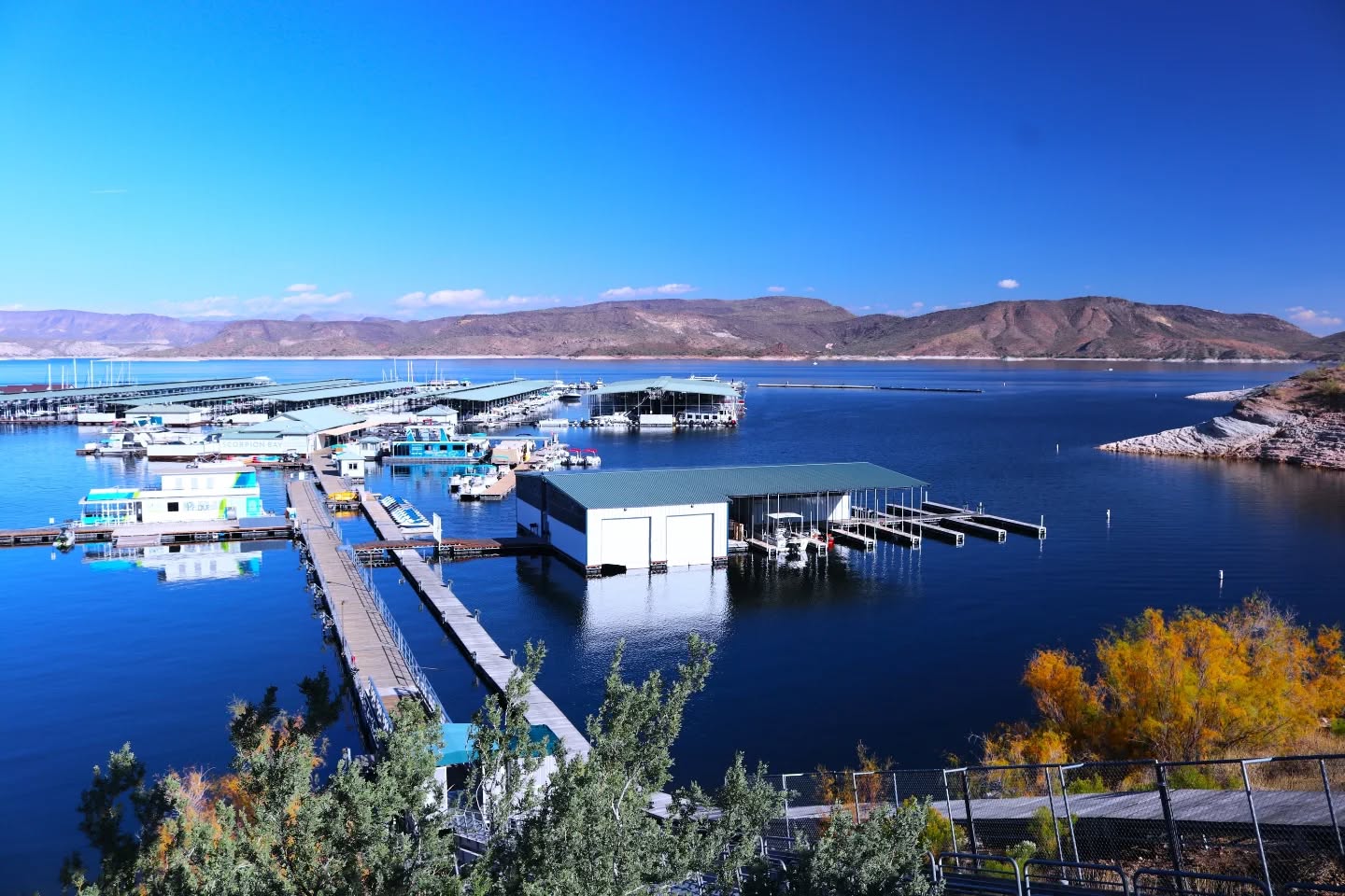 The best days are spent out on the lake 💙💙💙
In other news, IQCs are being held in March! Interested? Don't hesitate to contact us about signing up!
•
•
•
#sailing #thingstodoinarizona #instuctor #sailboats #lakepleasantaz