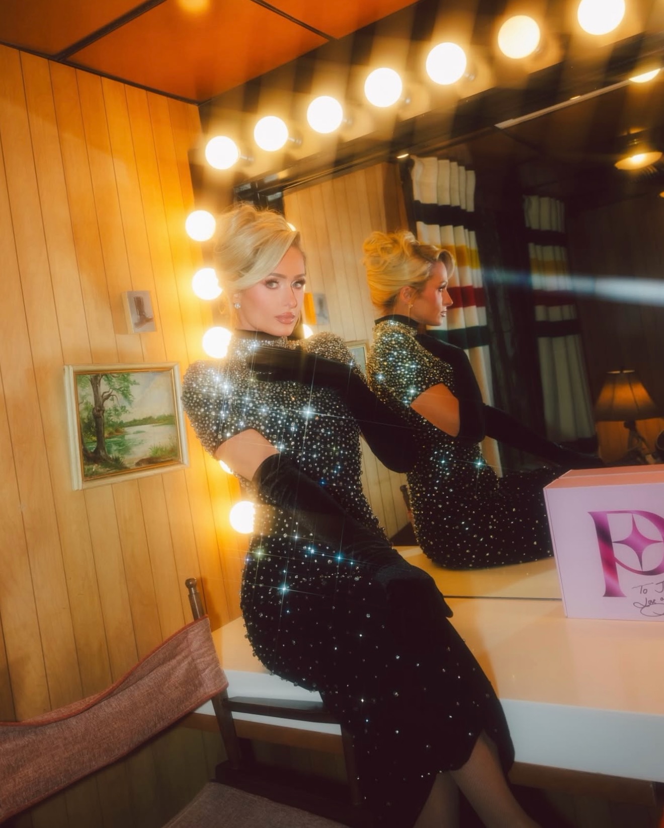 P glowing in MSK for @fallontonight 🤎✨
Tan by @taratans.nyc 💖