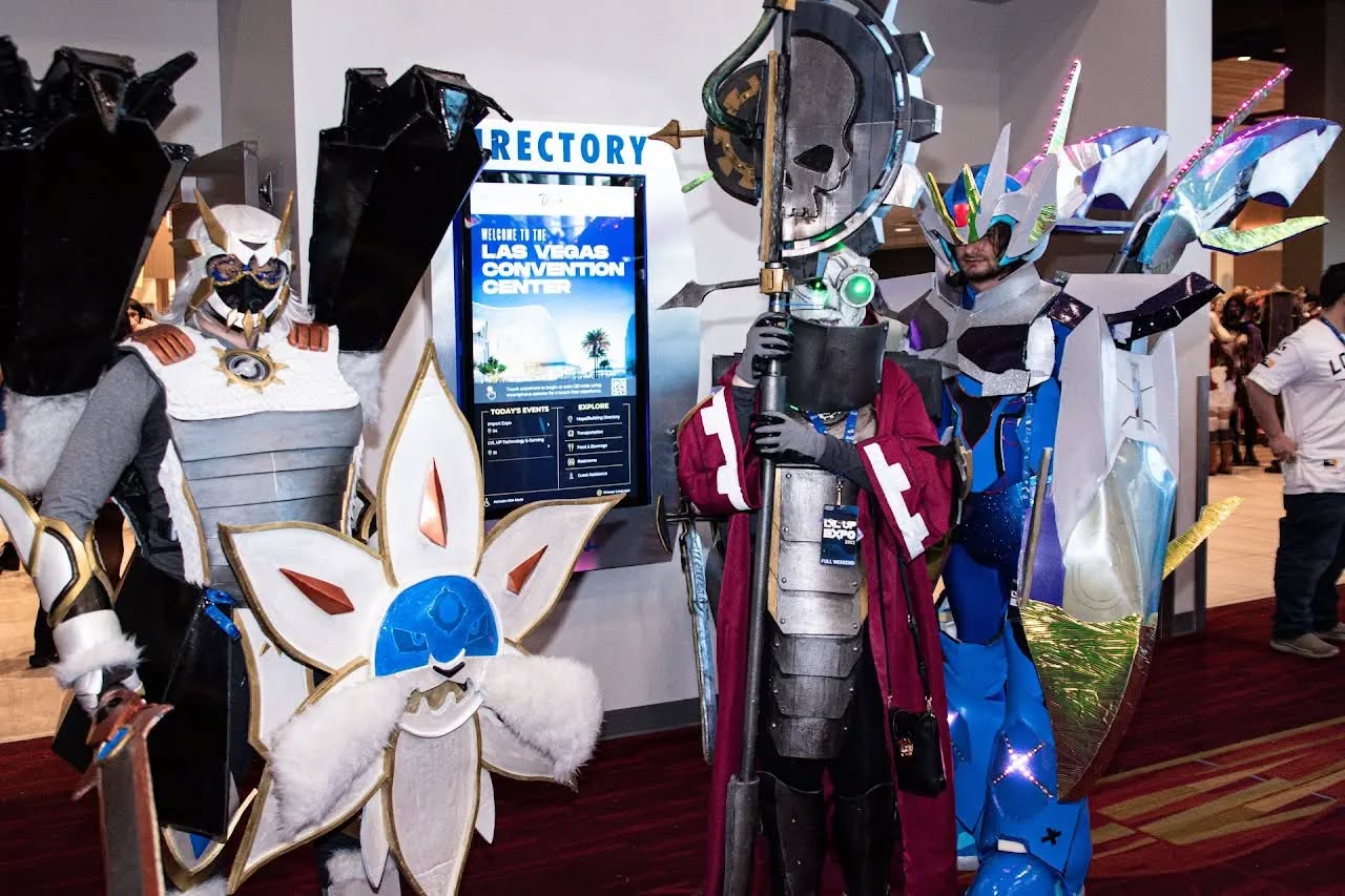 LVLUPEXPO
#eventhoryzonz
#lvlupexpo #lvlupexpo2022 #lvlupcosplay #newhoryzonzphotography #newhoryzonz #cosplay #cosplaygirl #cosplayer #lasvegas #lasvegasconventioncenter #vegasphotographer #njphotographer #nikon #lvlupphotography #solgaleo #megaman #megamancosplay #solgaleocosplay