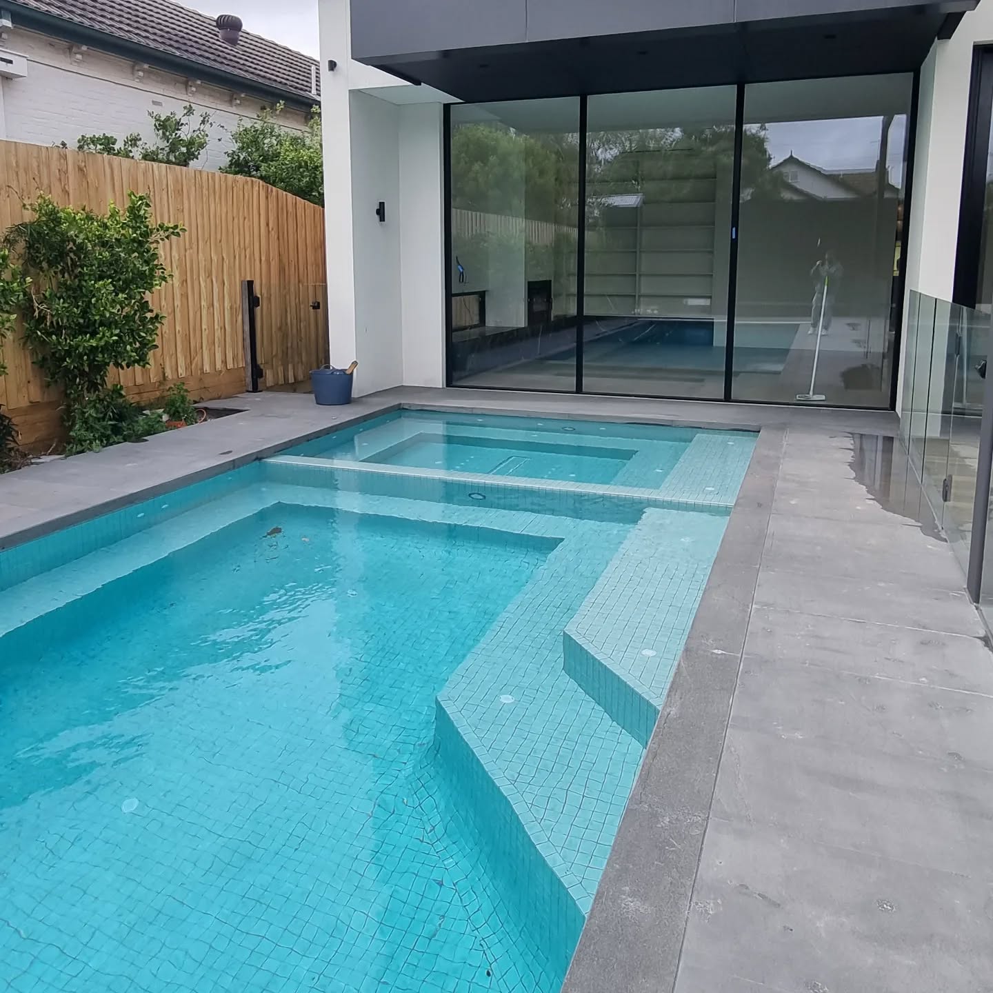 Considered step design for the win π
πββοΈπ¦π
#swimmingpool
#swimmingpooldesign
#poolandspa
#bayside
#baysidepools
#landscape
#landscapedesign