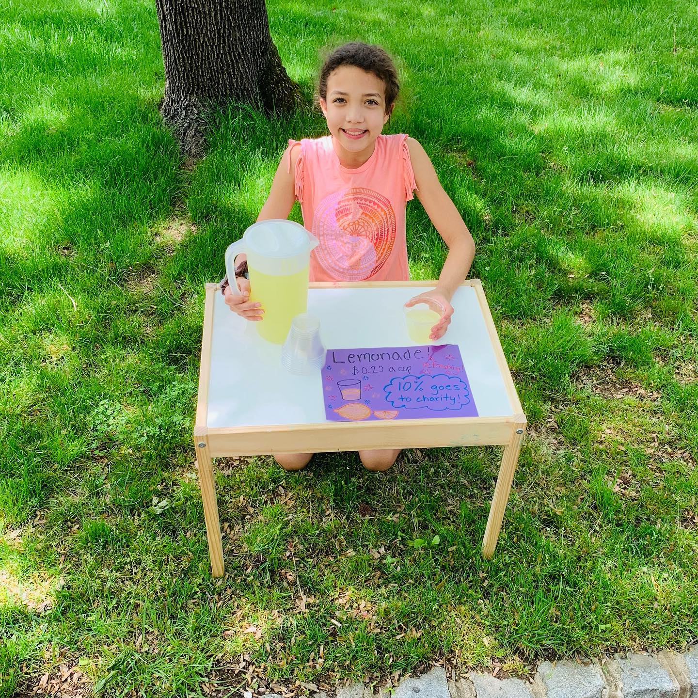 Happy last day of school, @wjccschools !!! 🌞 As a former teacher, I can’t help but smile thinking of all the joy in Williamsburg! Once the celebrations are through and you’re looking for a fun way to stay sharp on your school-skills… RealKidsPlay will be here for you 😄 #playbased #summer #schoolsout #schoolsoutforsummer #happykids #lastday #lastdayofschool #lemonade #family #fun