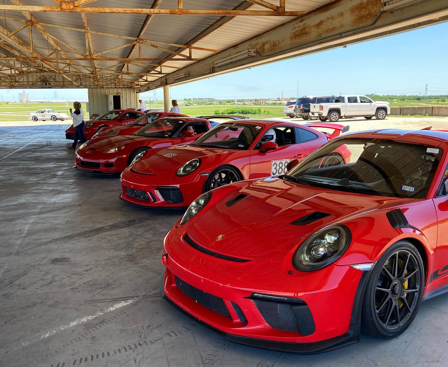 This is a photo from this weekends HPDE at Motorsport Ranch, Cresson
A nice group of Porsche red rockets. 🏎️💨🏁
…and one other guy 😆
#maverickPCA #porschepca