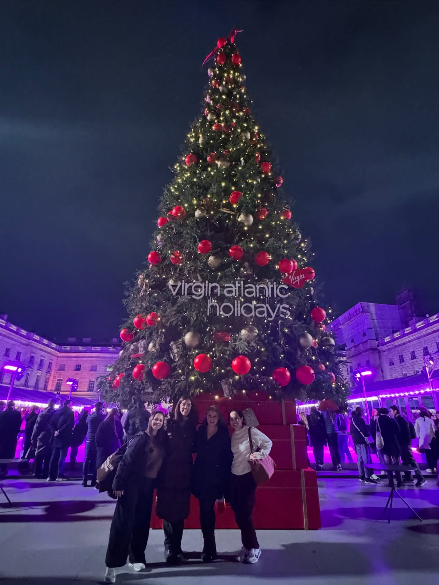 The EAC is a group of women who aren’t afraid to try something new! They explored central London and then had fun ice skating together ❄️⛸️
