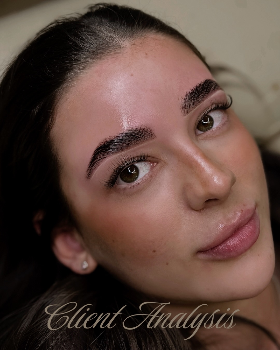 Your brows are not âone-size-fits-allâ â and hereâs why đđ˝
A brow analysis & consultation is the most important part of any brow appointment⌠and it happens before a single hair is waxed.
Hereâs what we look at âŹď¸
⨠Face shape & bone structure â to create brows that balance and lift your features
⨠Natural brow growth & symmetry â because your brows are sisters, not twins
⨠Skin type & undertones â crucial for choosing the right tint shade
⨠Lifestyle & maintenance level â brows should suit your routine, not just the trend
#BrowAnalysis
#BrowConsultation
#CustomBrows
#BrowEducation
#ExpertBrows
BrowMapping
HealthyBrows
CheltenhamBrows