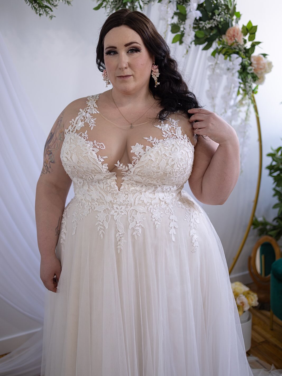 This STUNNING dress is still on consignment and has just recently had the price lowered.
Size: bridal size 20/22
Hemmed to 5’8”
New consignment price: $750.00
Dm if you are interested in this gown or book an appointment to try on through our website www.sewrenitycreations.com