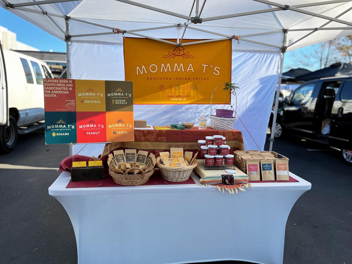 Come out to the Chapel Hill Farmers Market today and enjoy some delicious Thanksgiving deals going on now till Christmas! #thanksgiving #mommatscookin #indianspices #indianfood