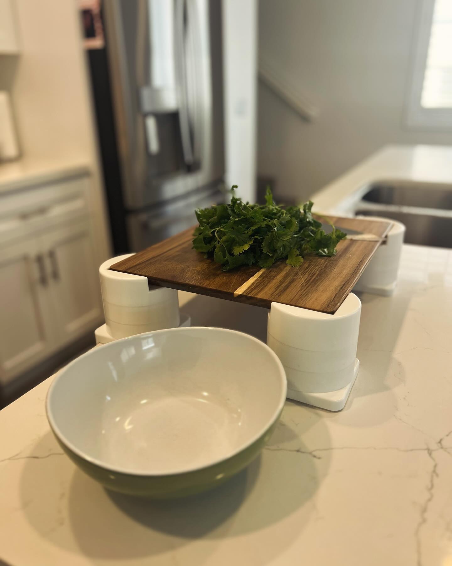 Cutting Cilantro with Ease on the Elevated Cooking Tall Starter Kit
www.elevated.cooking