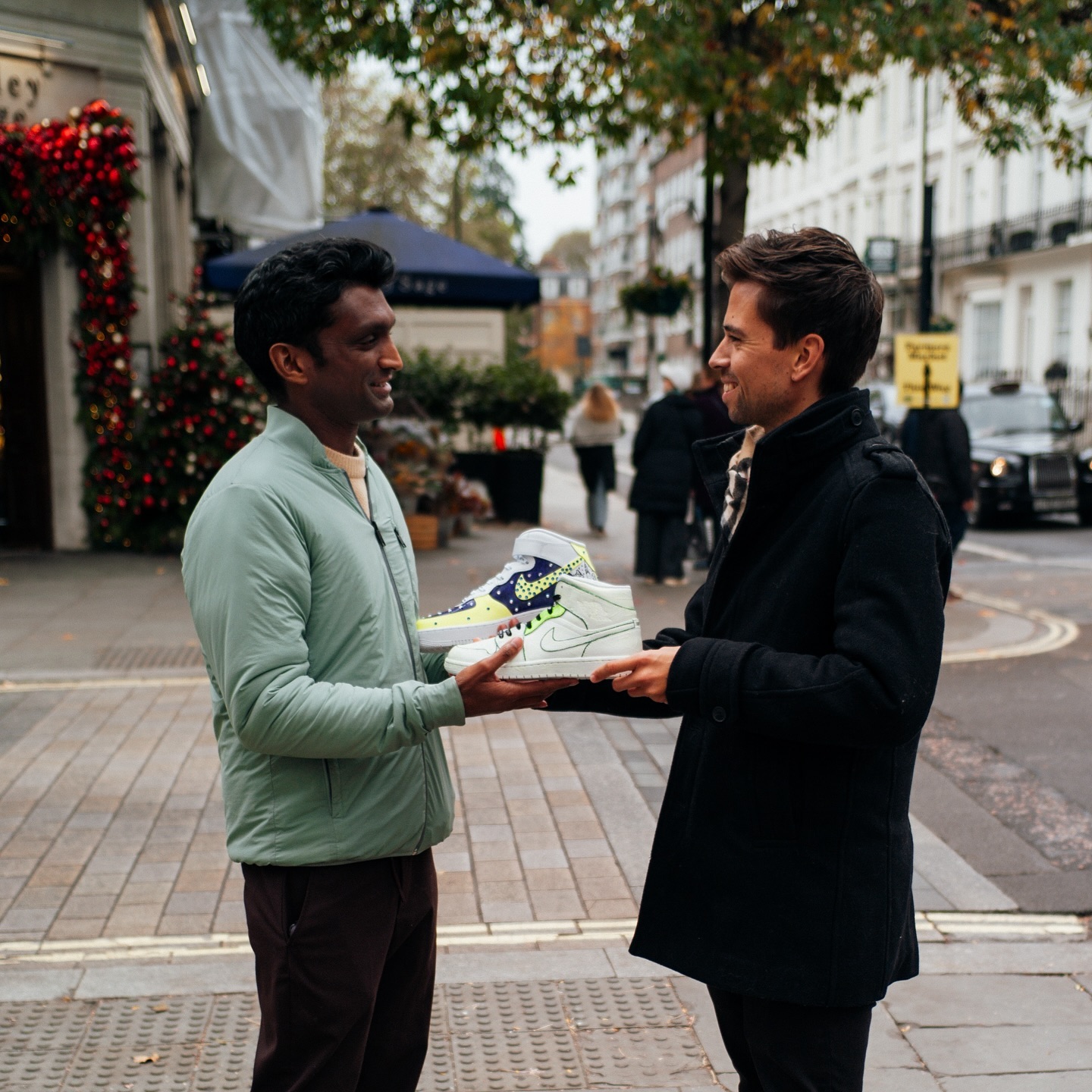 Custom shoes delivery in London with @lawrobarretto ๐๐จ๐ฌ๐ง
#f1tv #customnikes #shoeartist #f1 #london #custommade