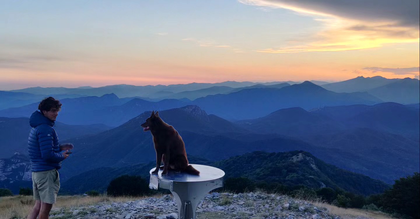 Yesterday and today the sky is filled with shooting stars.
I hope you take some time to watch it ๐ซโจ๐