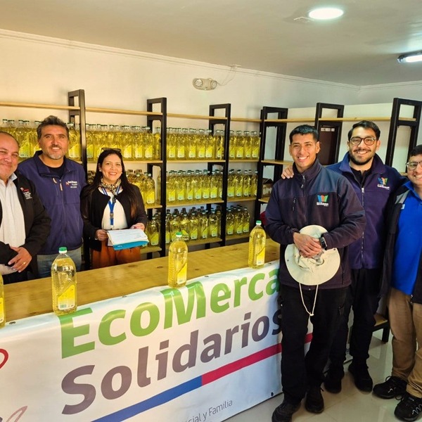 🌱 San Esteban avanza hacia un futuro más sostenible
Con iniciativas como el Parque La Ermita – Polo de Sostenibilidad, la comuna está fortaleciendo la seguridad alimentaria, impulsando la producción local y promoviendo la educación ambiental frente a la sequía y el alza de los alimentos.
Este proyecto, junto al Ecomercado Solidario y el Banco de Alimentos Municipal, ya está mejorando el acceso a alimentos saludables y fortaleciendo el trabajo comunitario.
Una experiencia que hoy inspira a otras ciudades de América Latina dentro de la Red CISA.