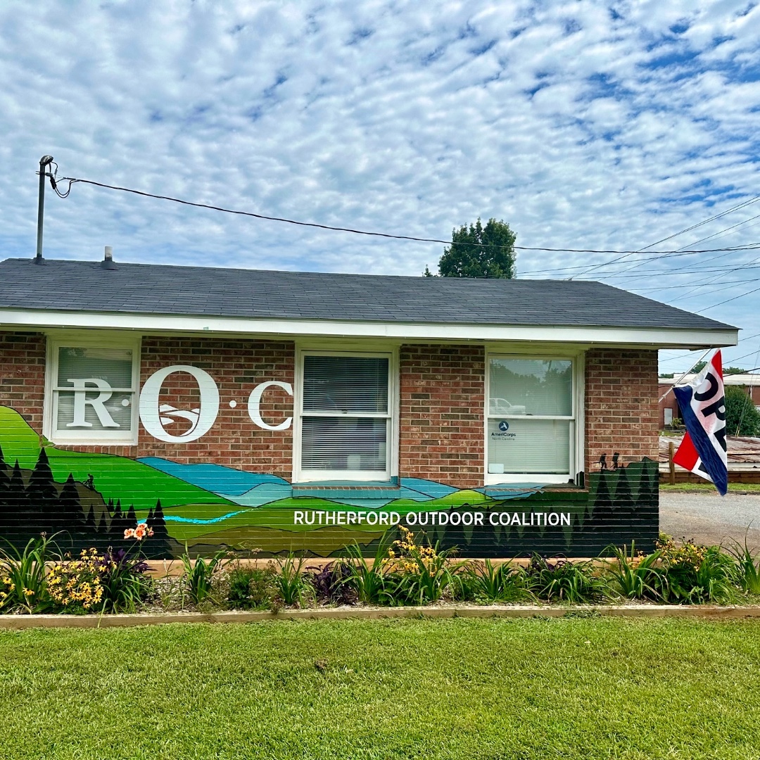 At Mile 7, you'll find Rutherford Outdoor Coalition. They are a wonderful resource with a wealth of information about Rutherford County's outdoor recreation fun! 🤸♂️
ROC:
🌟Is sponsoring one of the TBRT Amazing Race Challenges Sept 9
🌟Organizes the Rutherford Outdoor Coalition Race Series
🌟Provides guided hikes
🌟Maintains area trails🛤️
🌟Is your ULTIMATE GUIDE to all of our area trails
This office is OPEN for visitors Monday & Wednesday 10-12pm
To learn more or become a member of ROC, check out their website - link in bio!👀
@rutherfordoutdoorcoalition