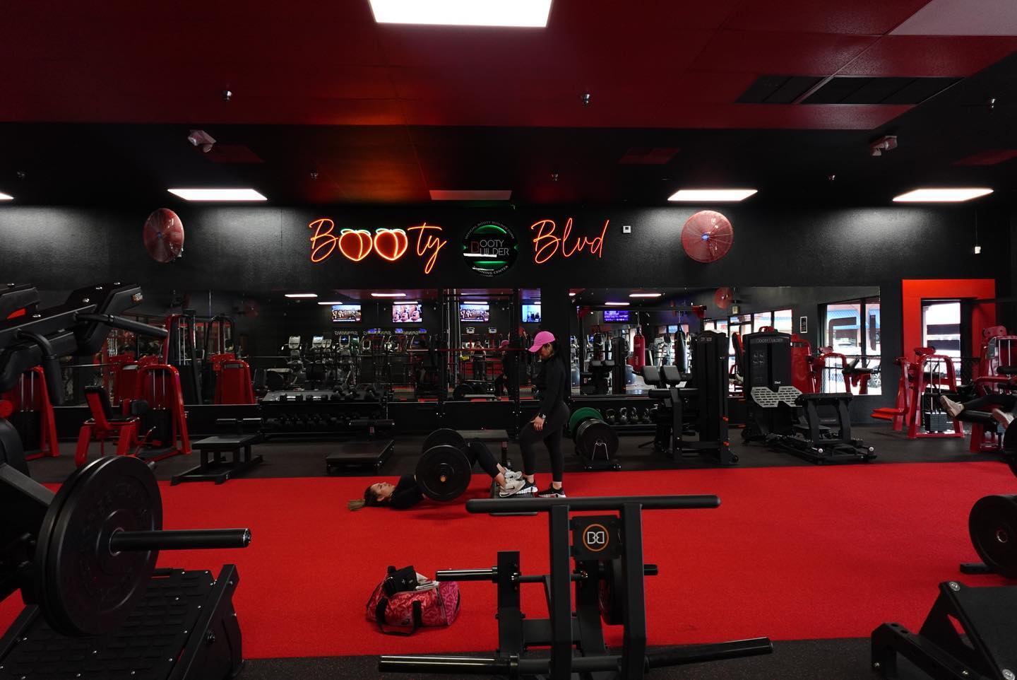 B🍑🍑ty Blvd. 📍 FLX FITNESS CLX