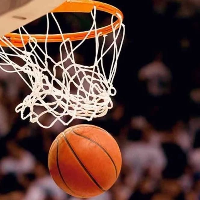 Você sabia que no dia 12 de outubro é celebrado o dia nacional do basquete?🏀
Sim, o esporte criado em 1891, por James Naismith, nos EUA, foi trazido para o Brasil em 1896 pelo americano Augusto Shaw. Desde então, a modalidade se popularizou e cresceu, tornando-se uma das mais praticadas e formando grandes jogadores como: Oscar Schmidt, Hortência, Magic Paula, Janeth, Nenê e tantos outros.
Parabéns aos praticantes e amantes do basquete! 🏀