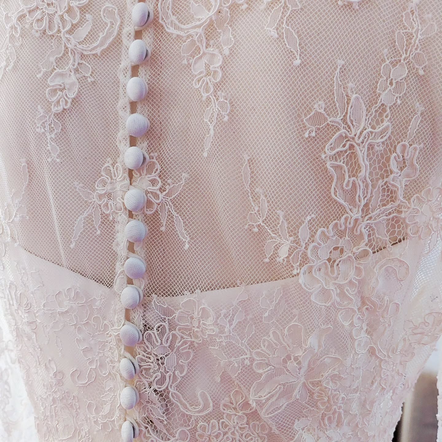 'THE RISE OF THE TEMU BRIDE'
I read this headline today and had to engage some somatic breathing. 🧘♀️🧘♀️🧘♀️
Not because brides should spend more.
Not because affordability is wrong.
Because disposable has become normal & we are in danger of accepting the idea of a wedding dress as a 'throwaway'.
Weddings dont need to be extravagant.
But they do deserve intention.
A wedding dress doesn't have to be expensive to be meaningful -
but when its made to be worn once & forgotten, something gets lost.
At Sunday Soiree, we believe in choosing thoughtfully.
In a dress with a story.
In pieces made to be worn, re-worn, loved, shared.
In a world rushing towards fast & cheap,
slowing down feels quietly radical.
And honestly?
We are quite comfortable standing there. 🤎
#sundaysoireewagga #sustainableweddingdress #weddingdressinspiration #prelovedandreloved #bridalboutique