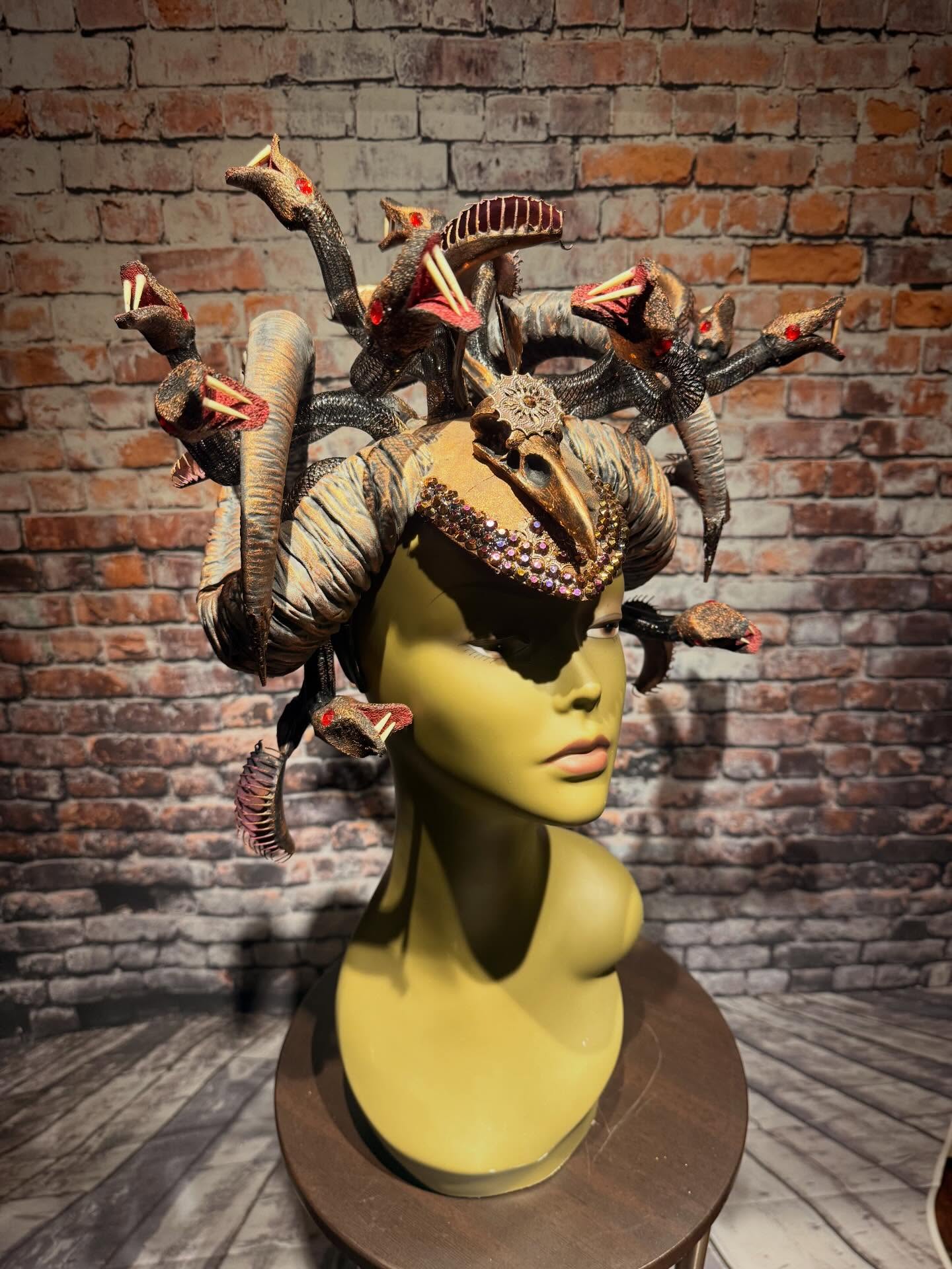 SOLD Now available MEDUSA headdress
#medusa #medusaheaddress #hybrid #medusavenusflytrap
#venusflytrap venusflytrapheaddress
medusaheadpiece medusacosplay medusacostume snake snakes snakeheaddress snakeheadpiece headdress wearableart headpiece gorgon medusagorgon priestess
greekmythology Stheno Euryale versace mythology chicagoartist