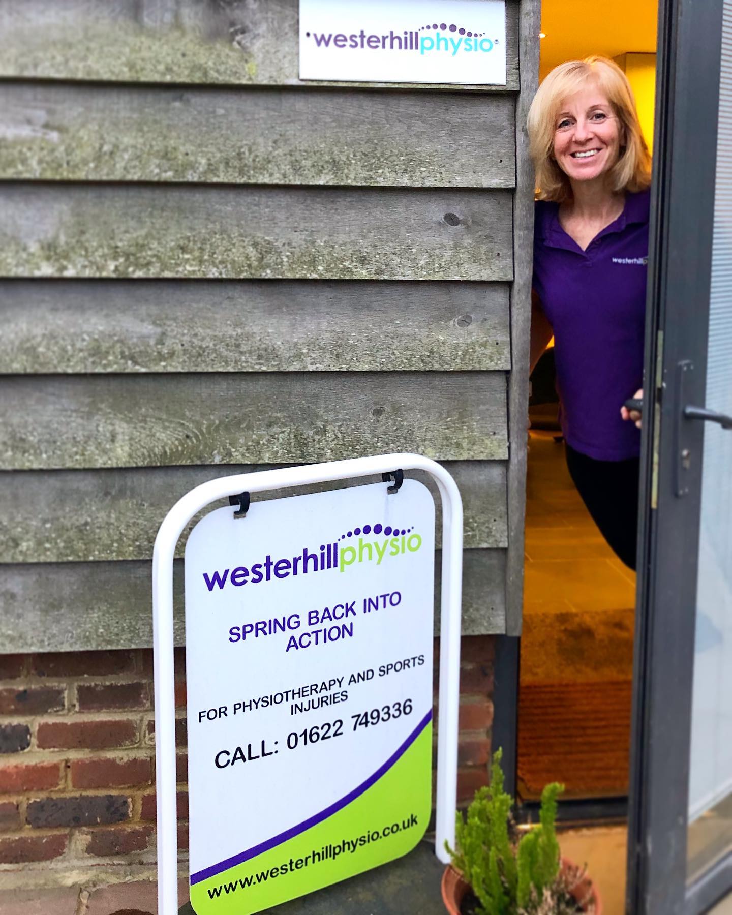 Virtual Physio sessions coming soon at Westerhill Physio..... 💻📱💪🏼🤸🏽♂️ #onlinephysio #coronavirus #sportinjury #remotework #physiotherapy