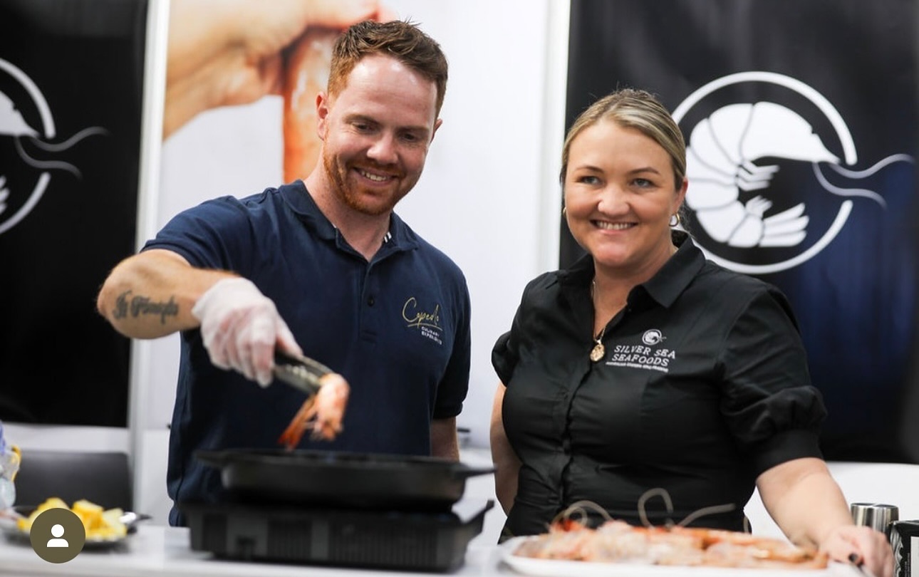 Cooking up a ‘Eastern King prawn’ storm at the recent Taste of Queensland event with @copedo_culinary_experience 🦐
Prawns 🦐 Provenance 🦐 Pristine waters to the Plate!
#seafood #australianseafood #wildcaught #trawler #easternking #fisherman #chef #primaryproduction #primaryproducer #smallbusiness #queenslandseafood #prawns #kingprawn
