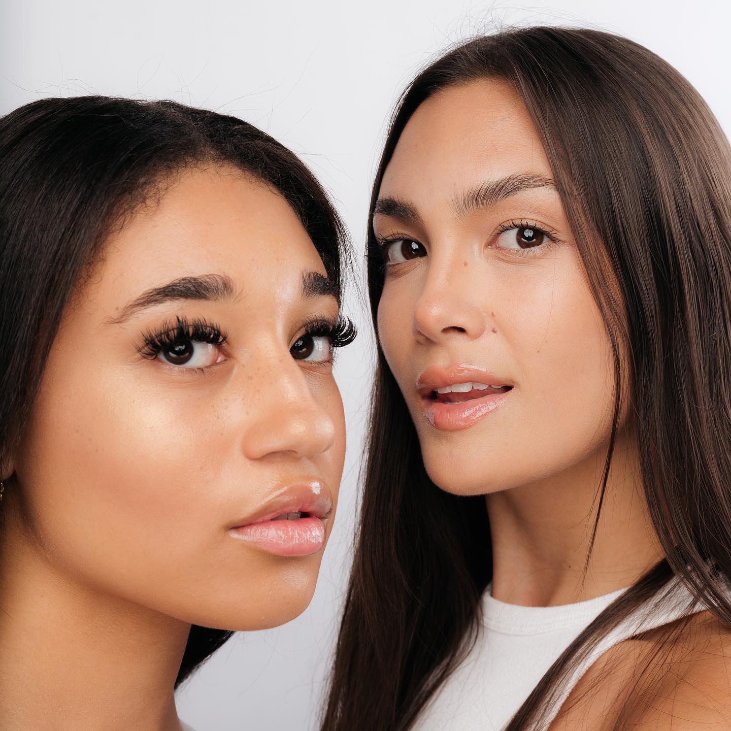 Give your skin the wings to fly this summer with our Daily Greens Serum! 🦋✨
Experience the transformative power of our all natural and clean ingredients as they nourish, hydrate, and elevate your complexion to new heights.
Unleash your inner radiance and enjoy 25% off with code HIGH25! 🌞✨
#SummerSkincare #ElevateYourGlow #Beauty #FlyHigh #SummerSale #Butterflyhigh #Clean #Glowingskin