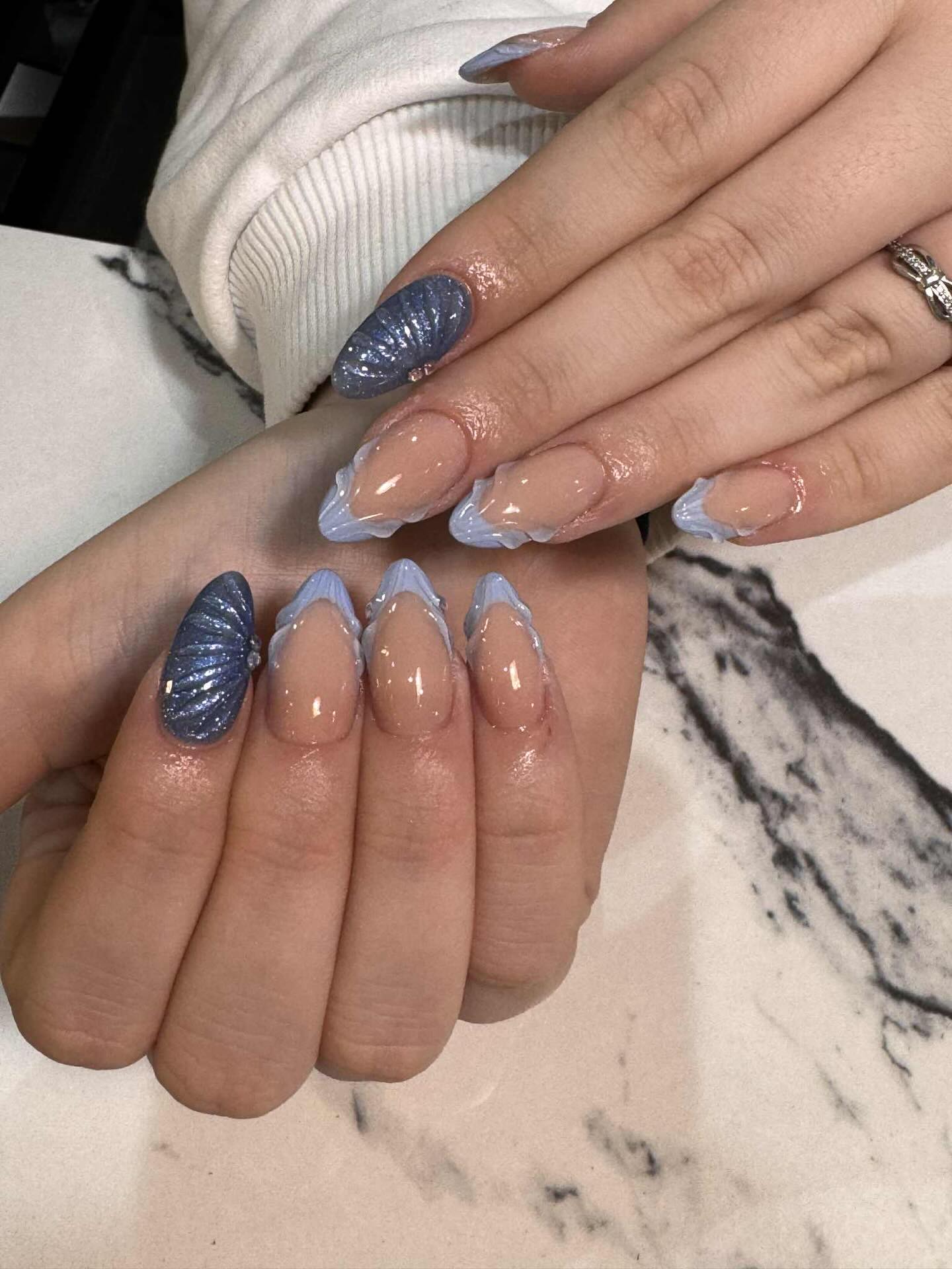 🏡 Mittelstraße 28
☎️0173 712 6934
0171 180 9999
Mo-Fr: 9-18 & Sa.9-16
Ohne Termin vereinbaren
www.luxurynailslaupheim.de
#nailart #naildesign #naillove #nailfashion #frenchnails germany🇩🇪 laupheim nailluxury